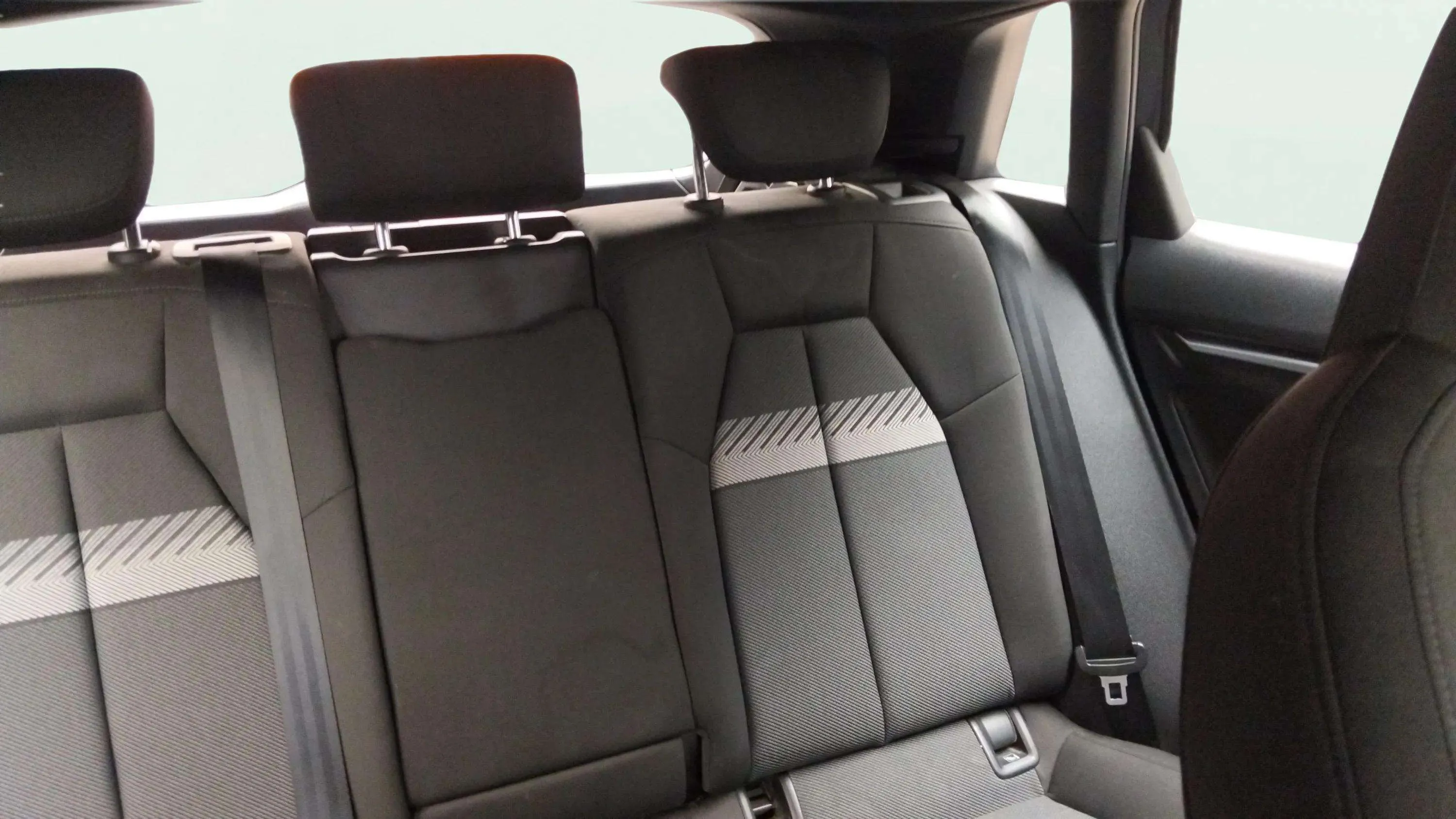 Audi A3 Sportback 30 TFSI - foto 9