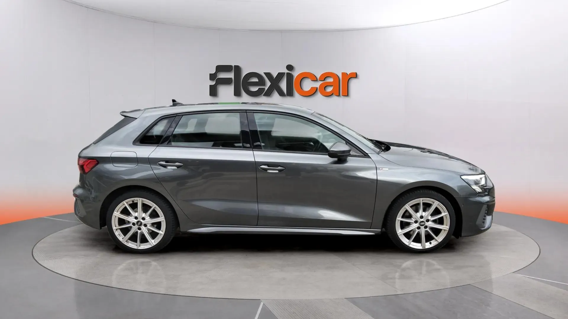Audi A3 Sportback 30 TFSI - foto 5