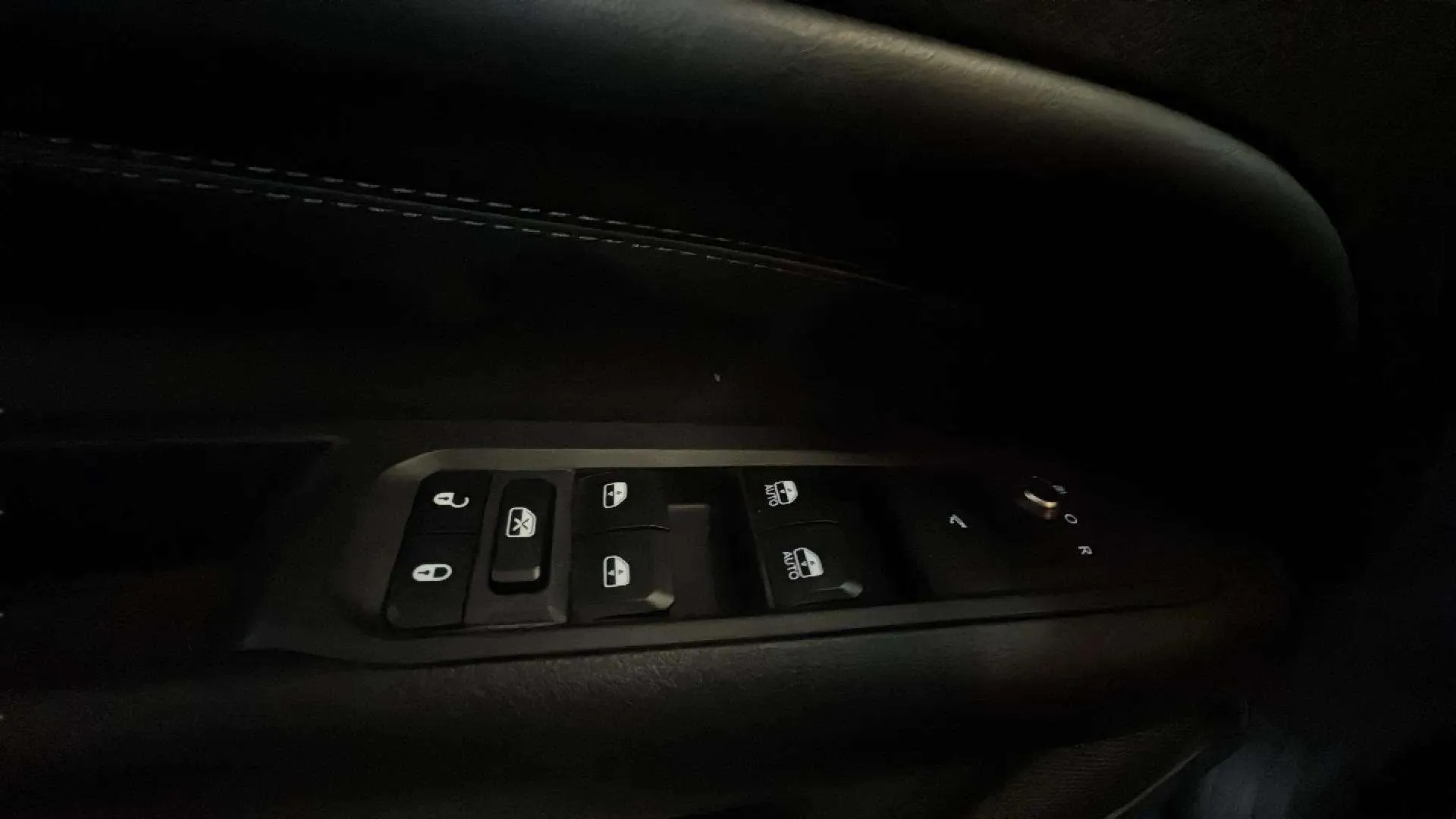 Jeep Compass 4xe 1.3 PHEV Limited AWD - foto 16