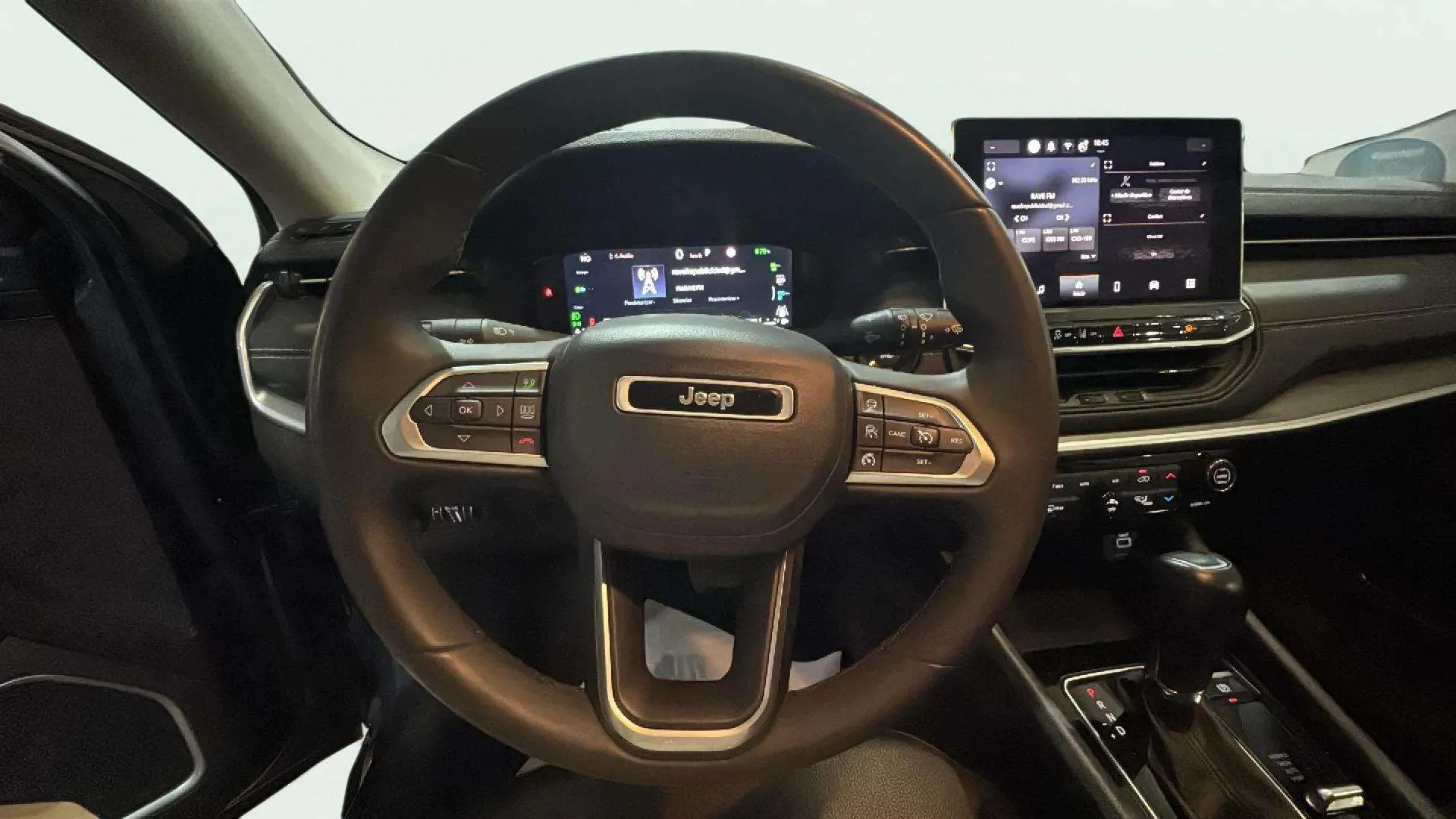 Jeep Compass 4xe 1.3 PHEV Limited AWD - foto 8