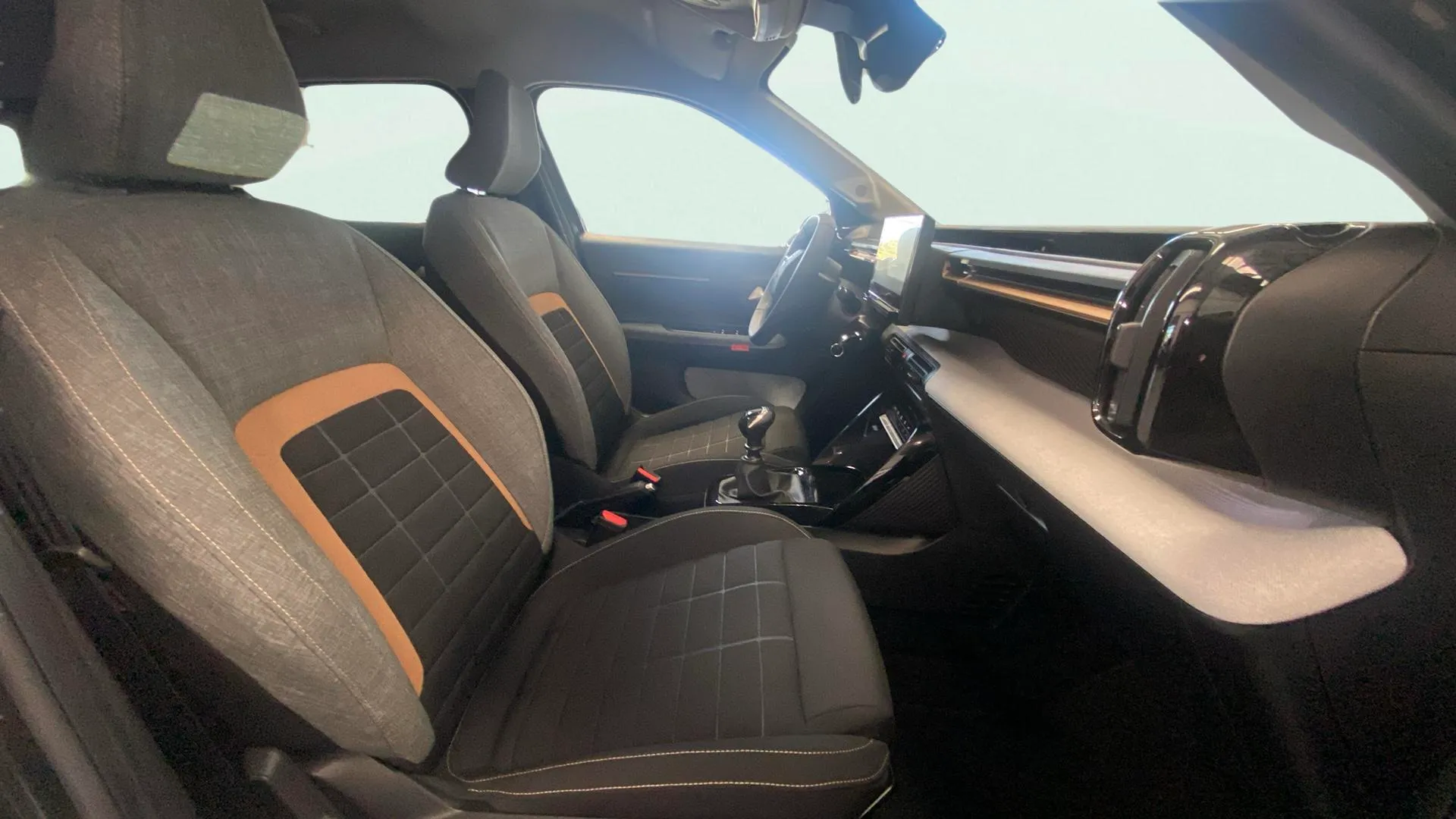 Citroën C3 Aircross Turbo BVM6 Plus - foto 8