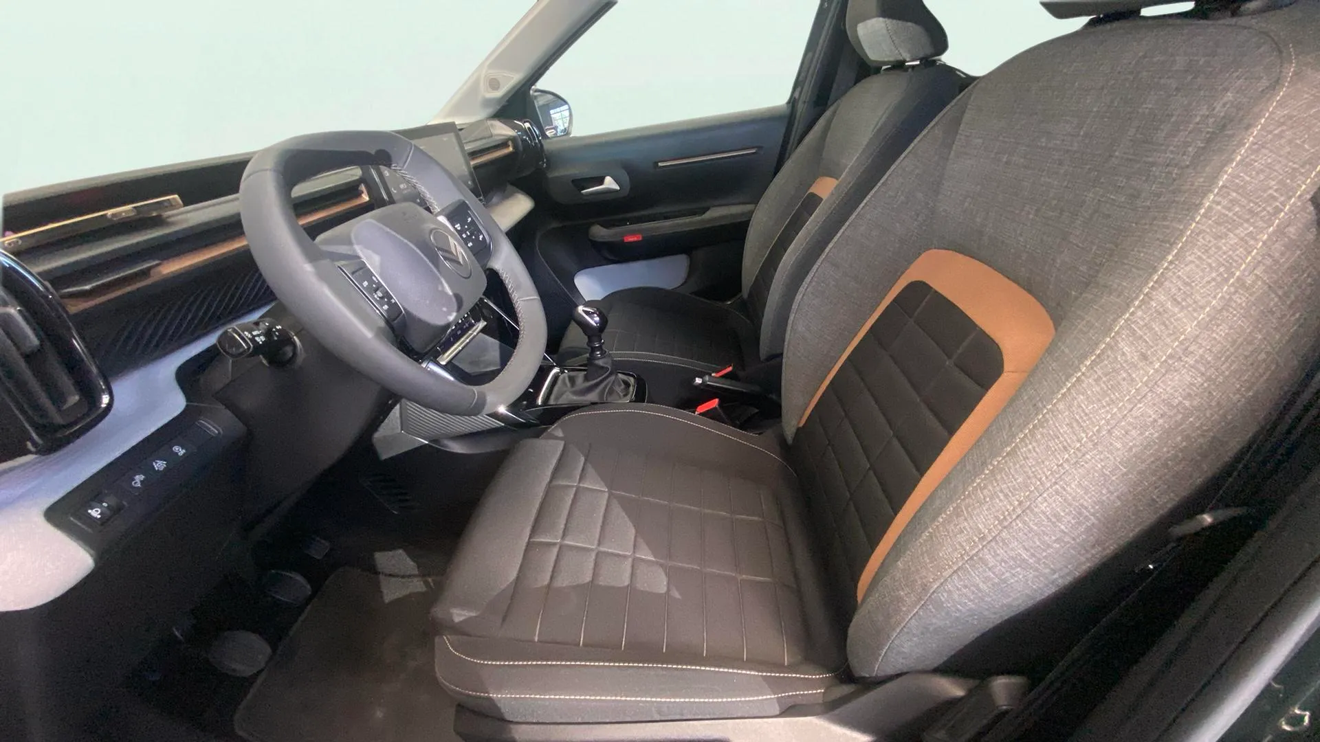Citroën C3 Aircross Turbo BVM6 Plus - foto 7