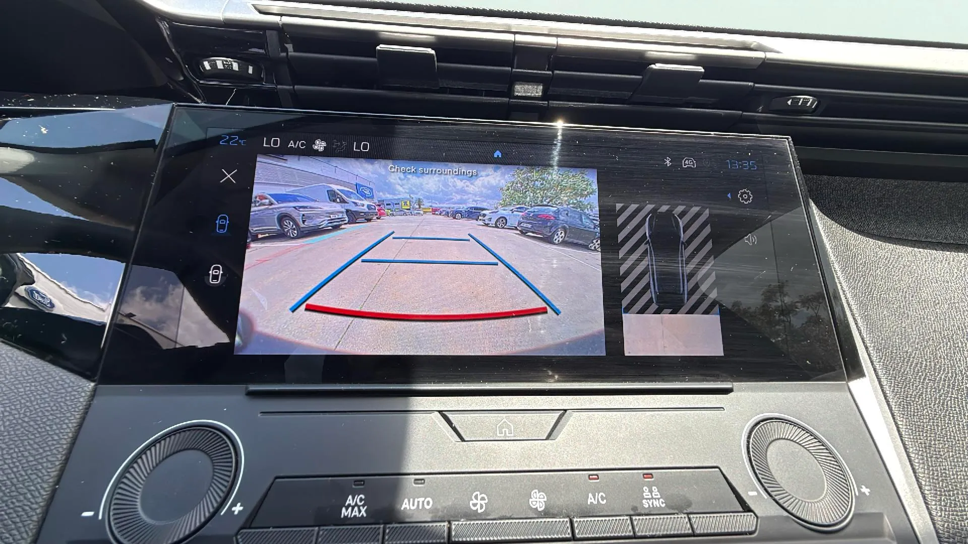 Peugeot 408 Allure Hybrid 145 eDCS6 - foto 13