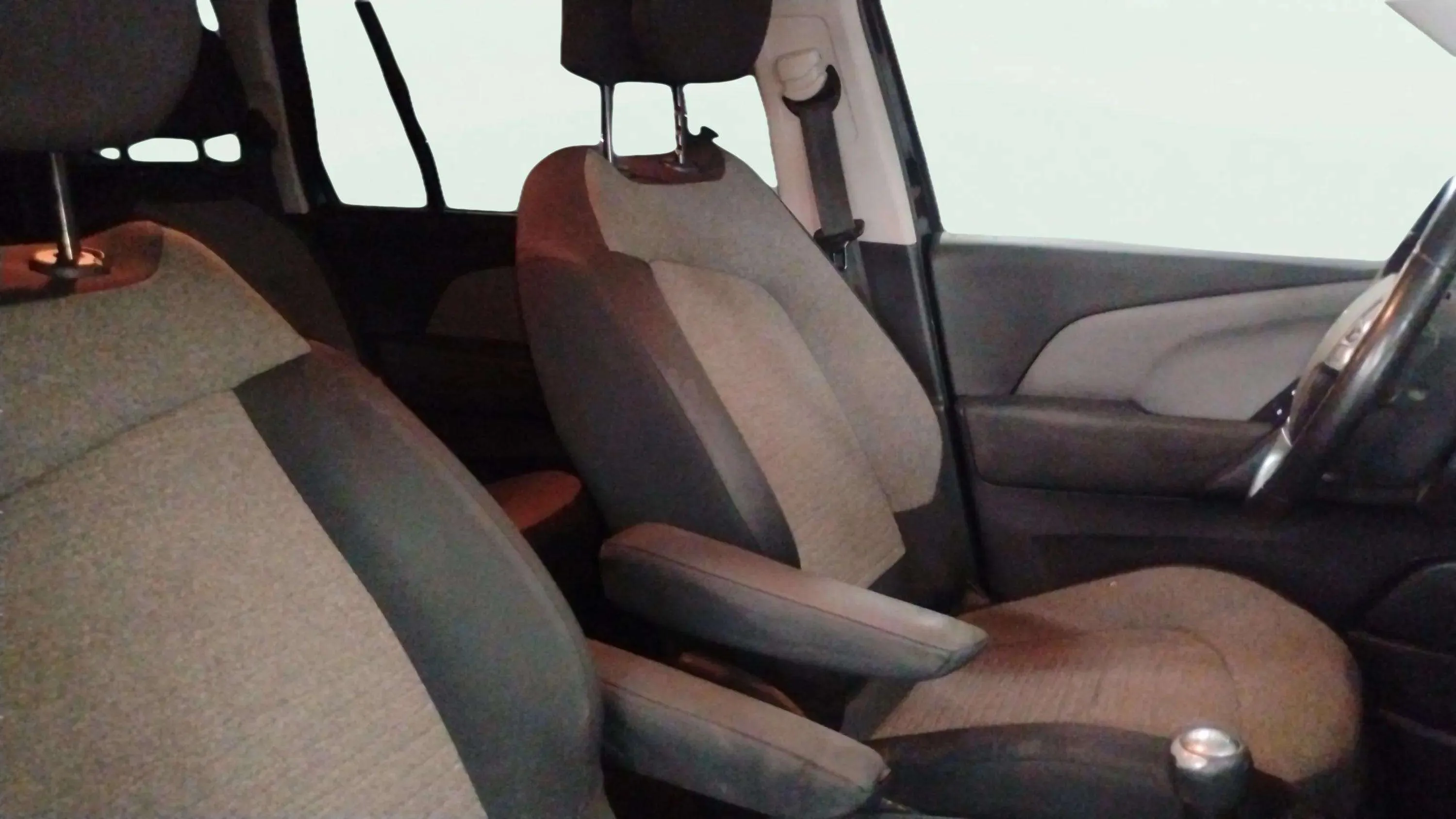 Citroën C4 Picasso PureTech 110 First - foto 9