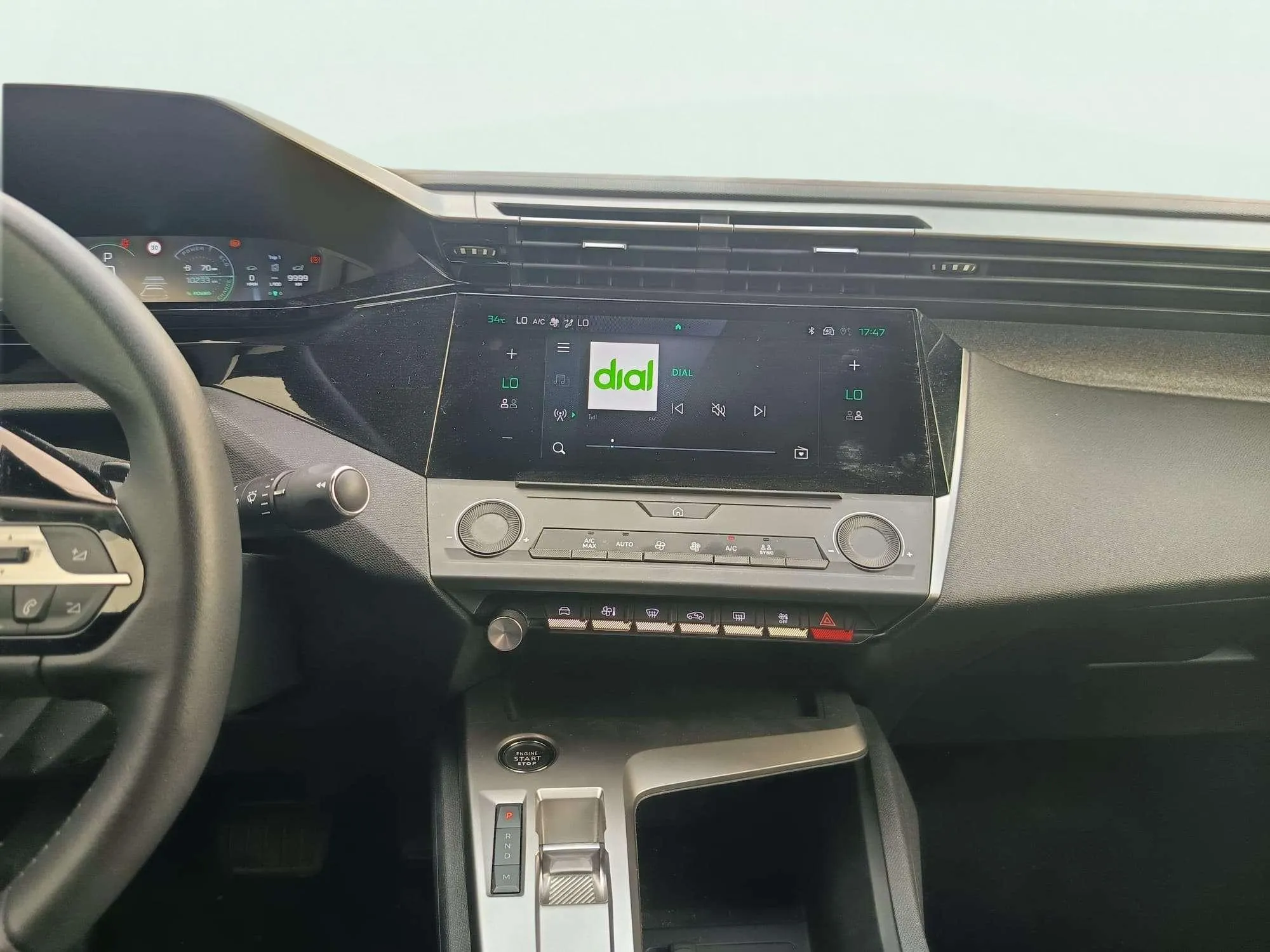 Peugeot 408 Allure Hybrid 145 eDCS6 - foto 16
