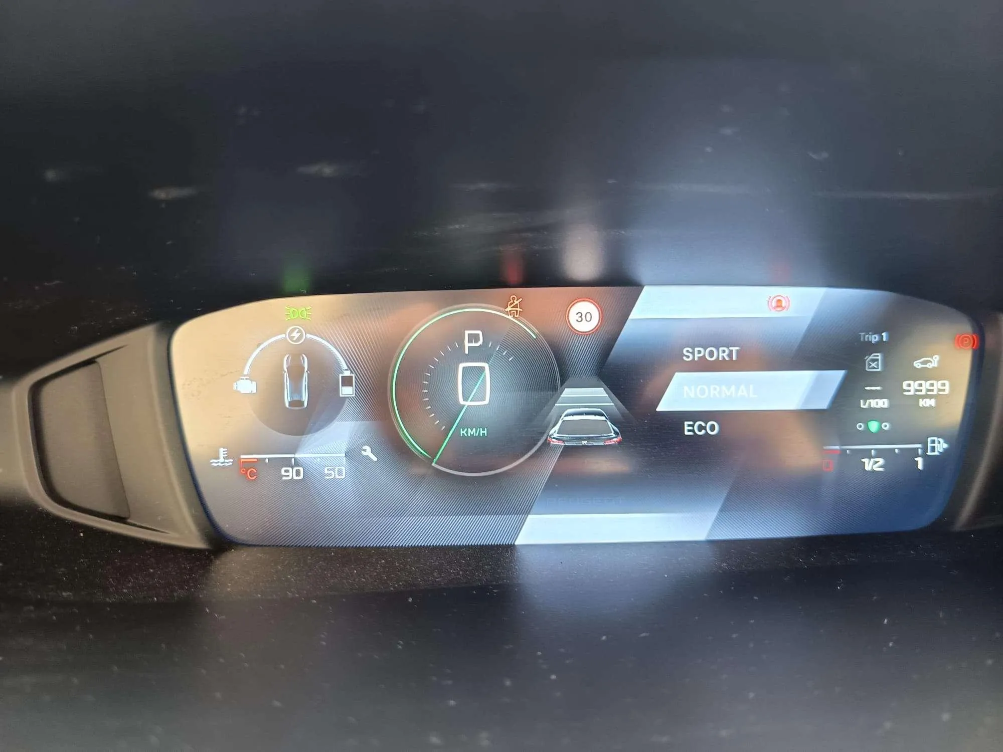 Peugeot 408 Allure Hybrid 145 eDCS6 - foto 14