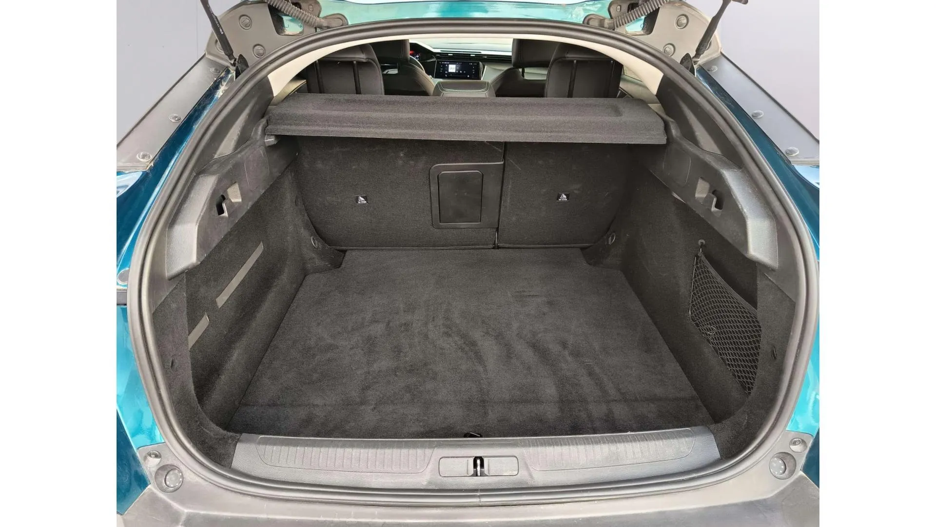 Peugeot 408 Allure Hybrid 145 eDCS6 - foto 22