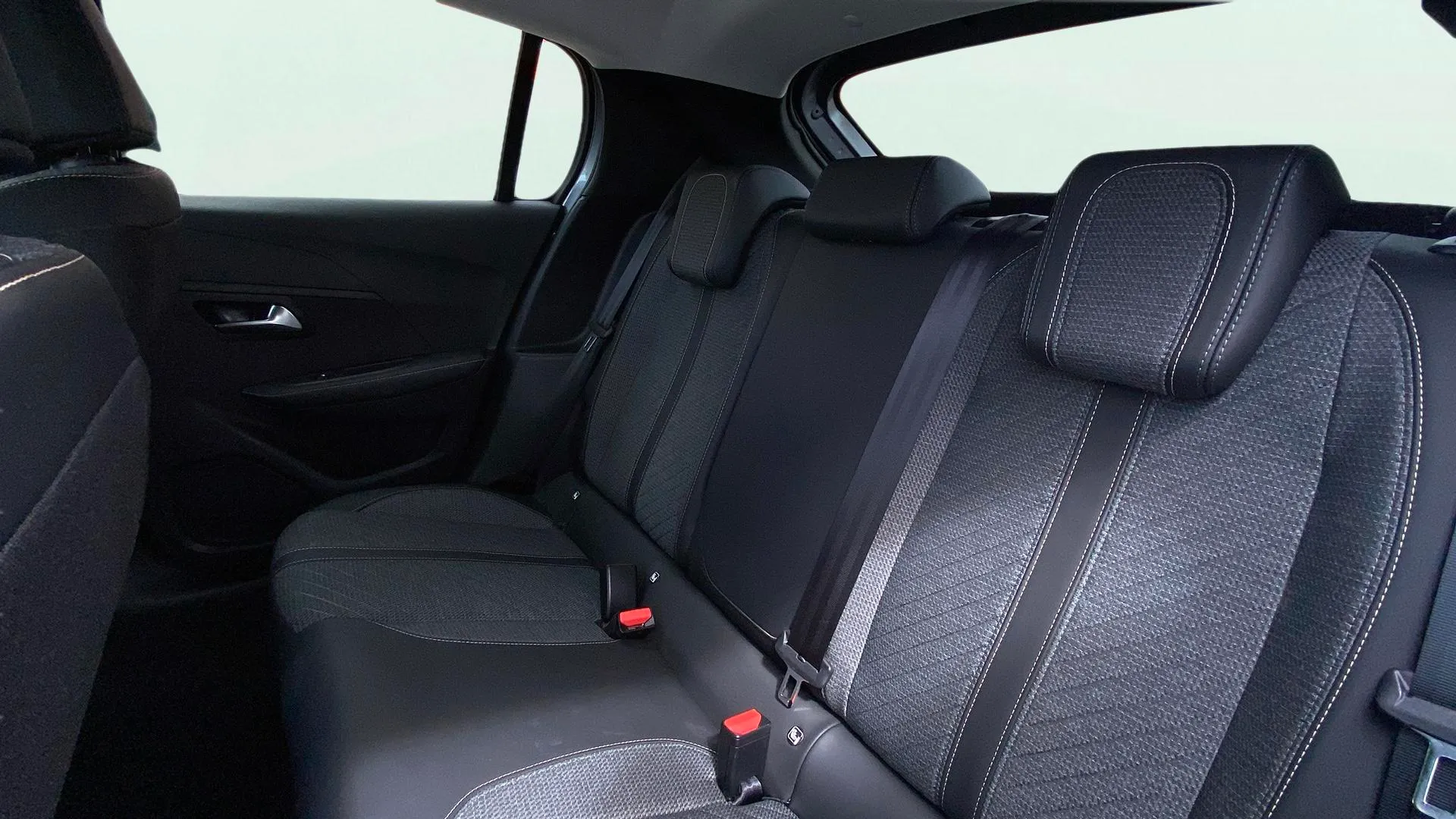 Peugeot 208 Allure Gasolina 100 - foto 12