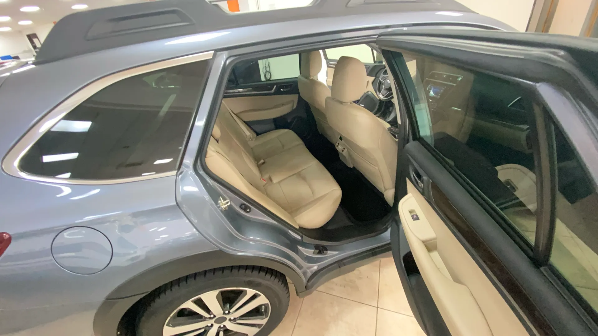 Subaru Outback 2.5i Executive CVT Lineartronic AWD - foto 11