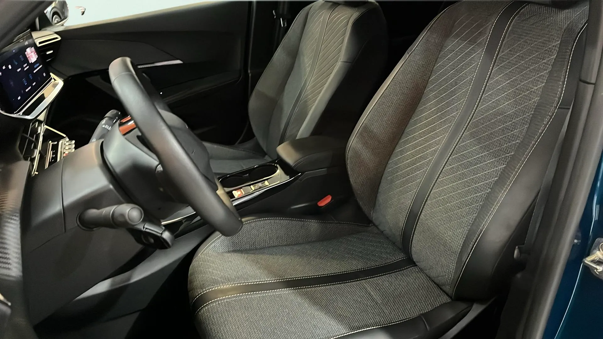 Peugeot 2008 Allure Gasolina 100 - foto 16