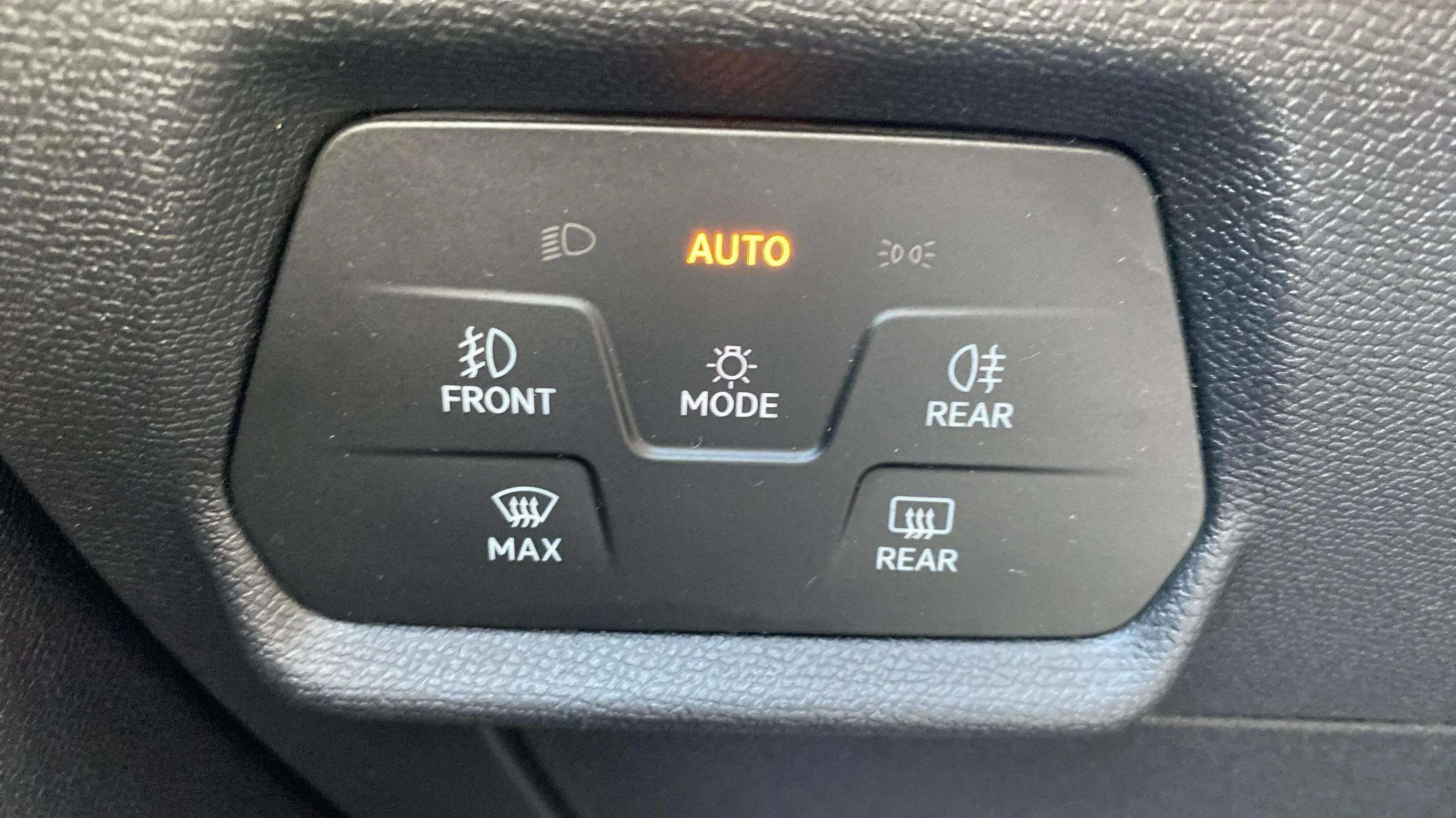 Cupra Formentor 1.5 TSI DSG - foto 19
