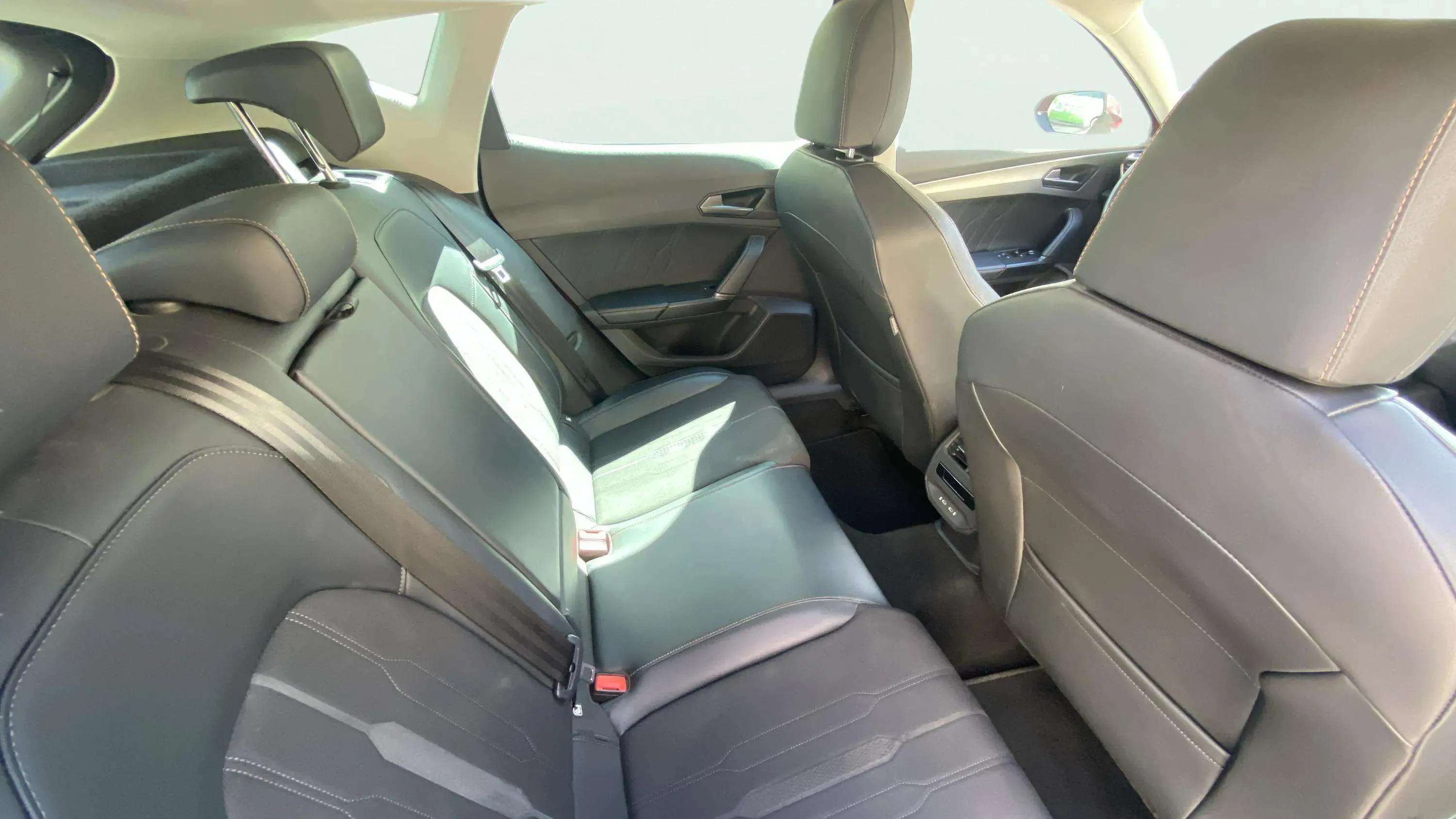 Cupra Formentor 1.5 TSI DSG - foto 16