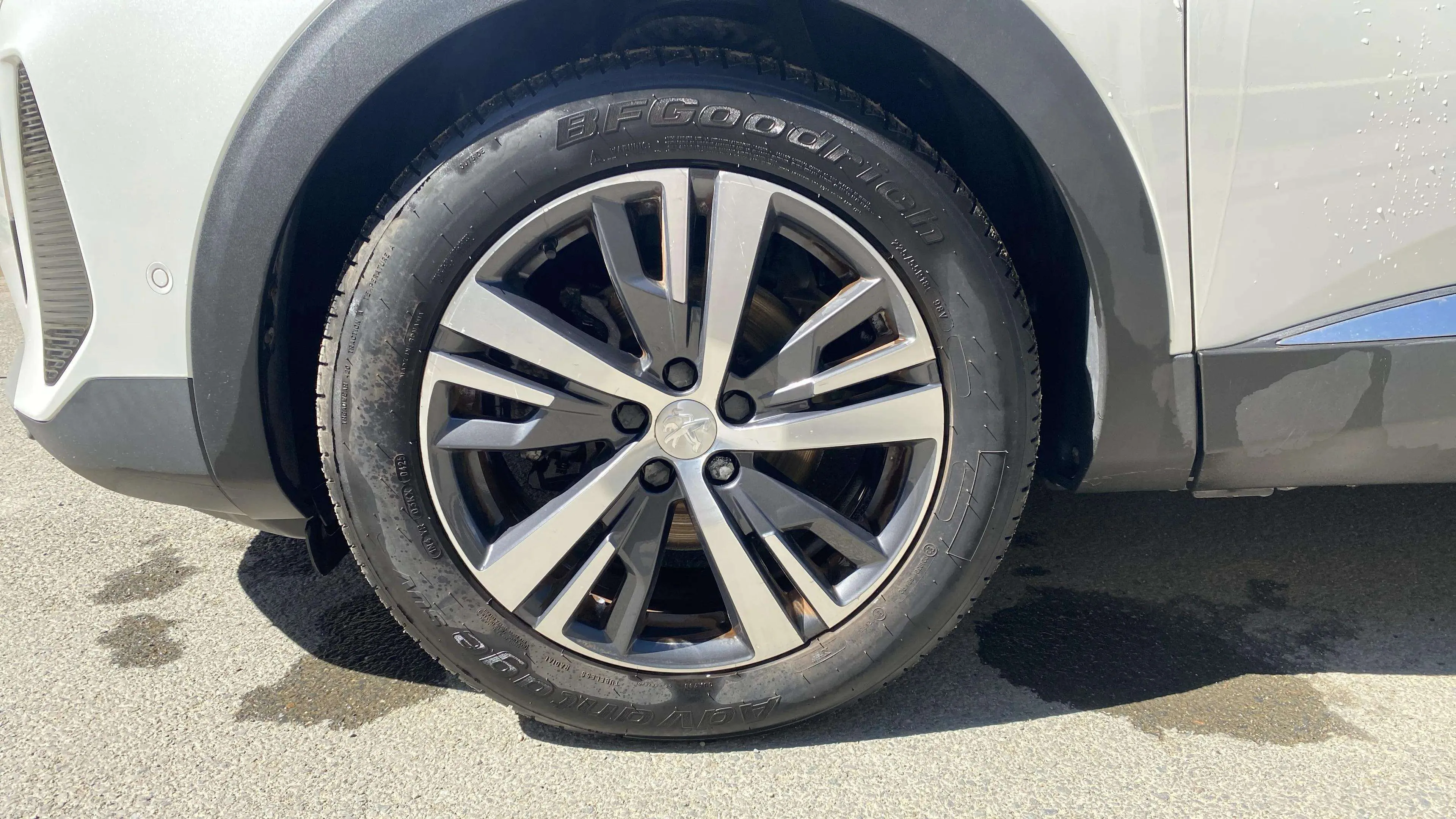 Peugeot 3008 1.2 PureTech Allure EAT8 - foto 31
