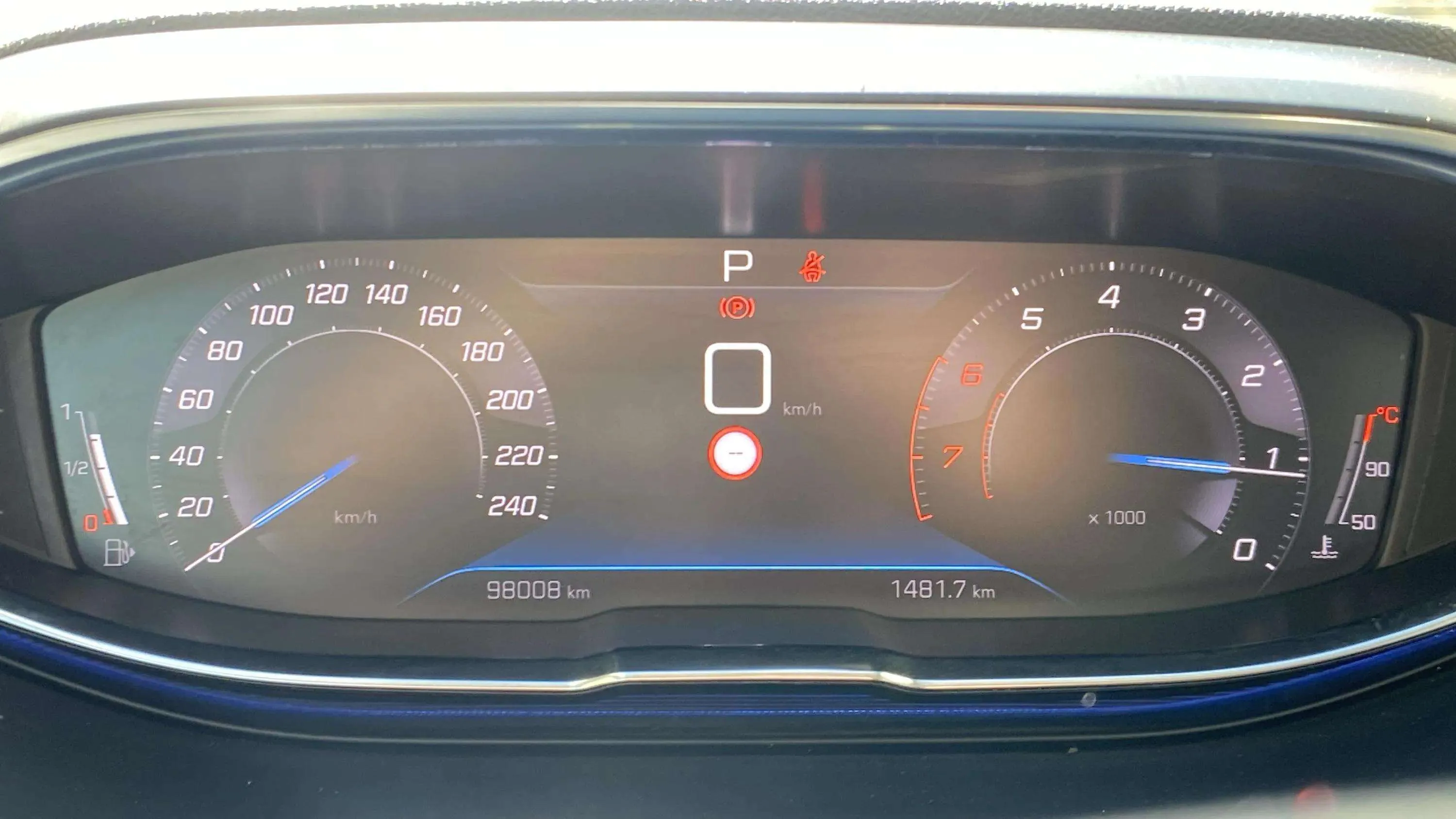 Peugeot 3008 1.2 PureTech Allure EAT8 - foto 12
