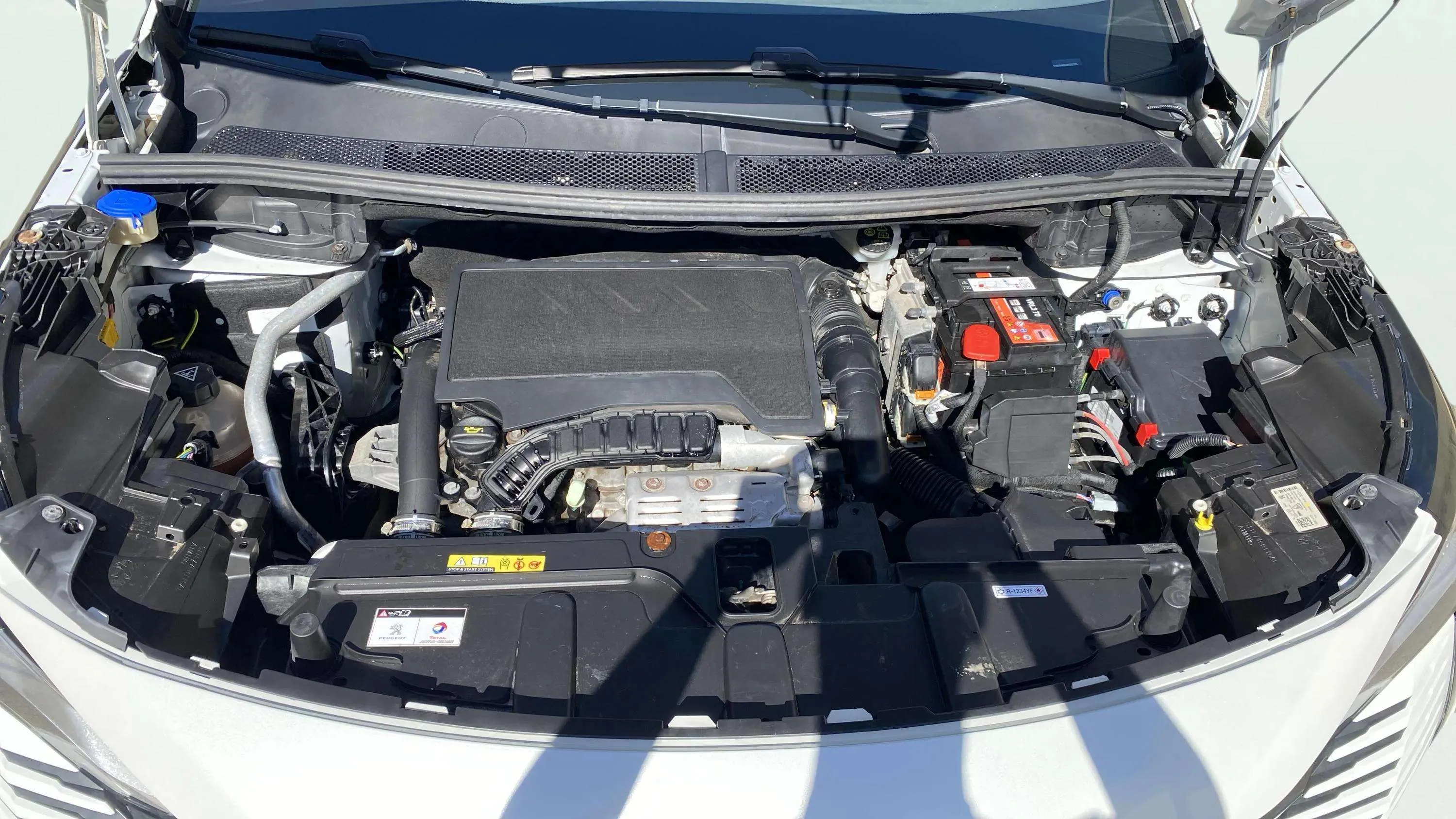 Peugeot 3008 1.2 PureTech Active Pack EAT8 - foto 37