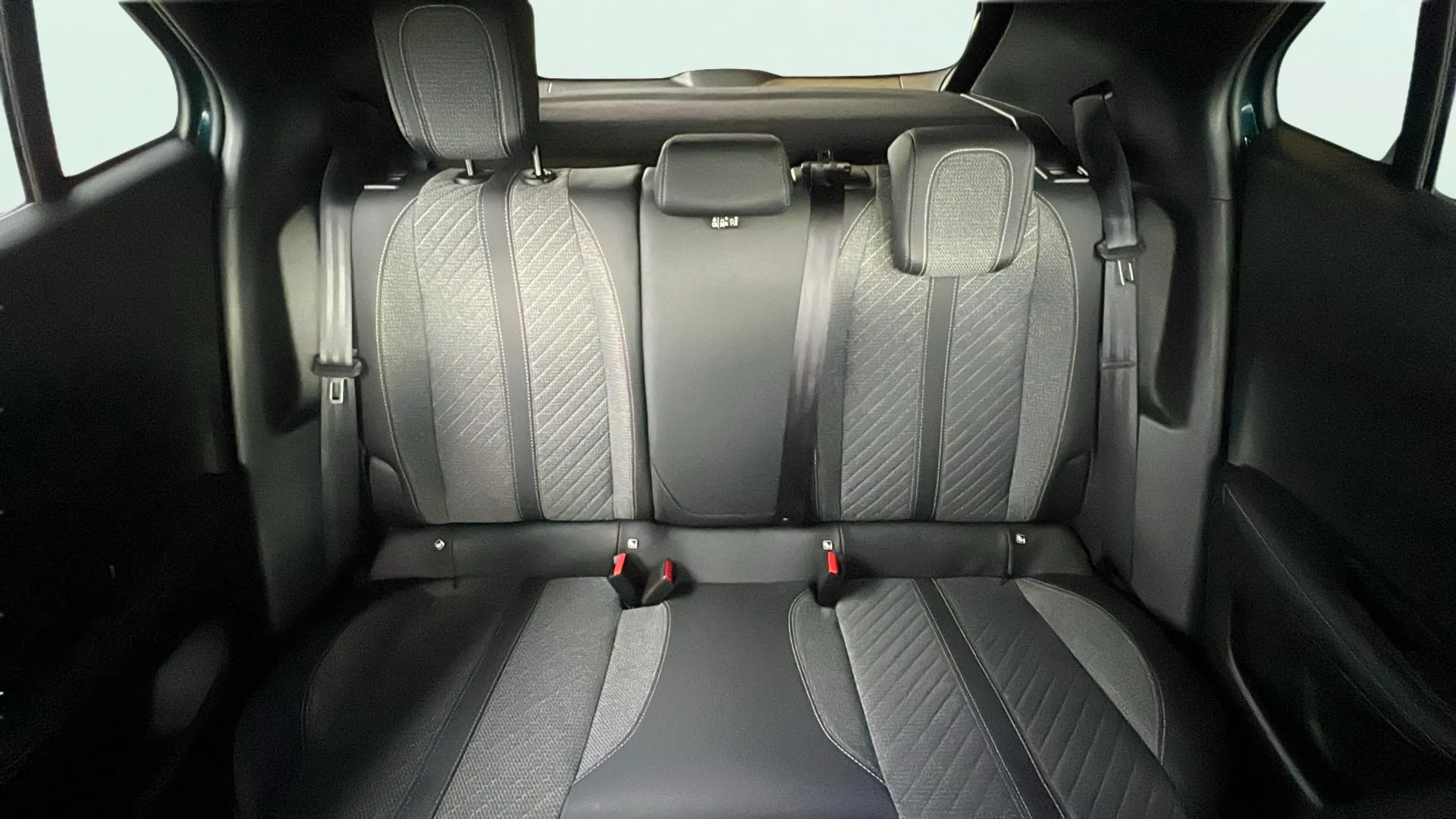 Peugeot 2008 Allure Gasolina 100 - foto 17