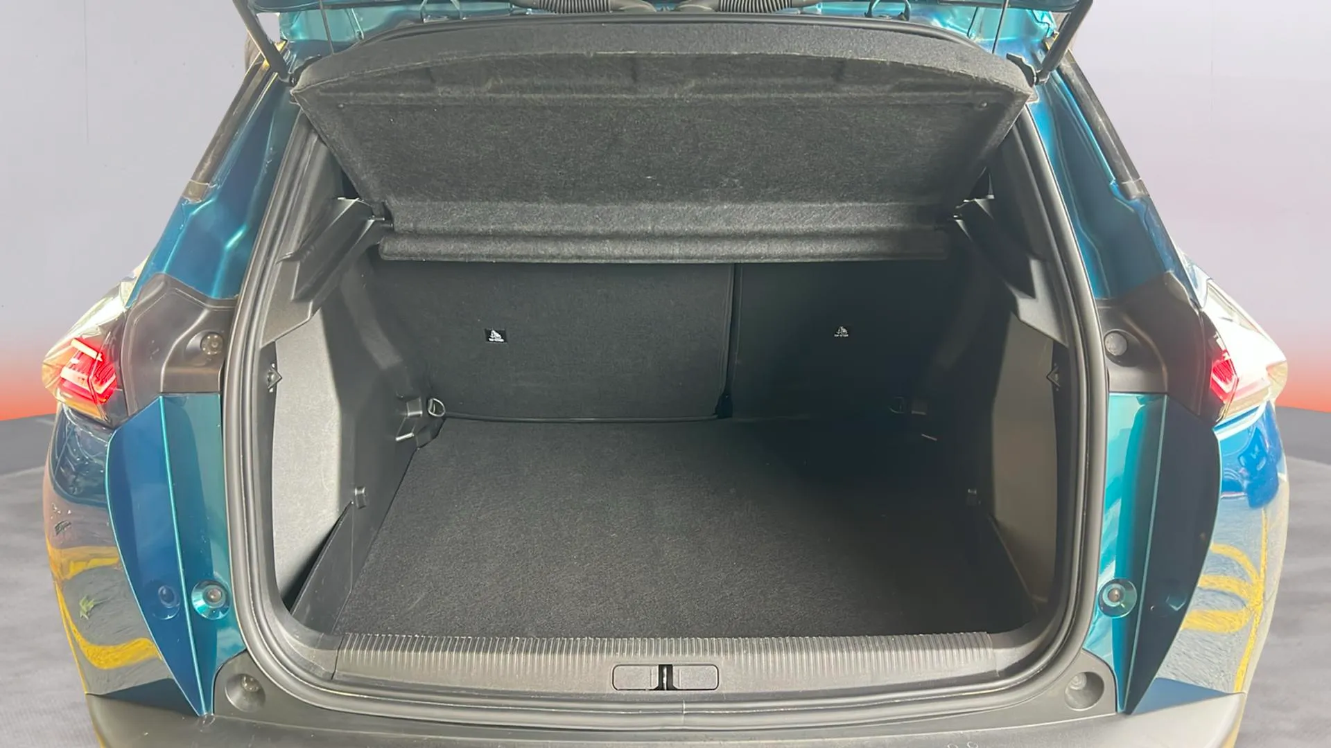 Peugeot 2008 Allure Gasolina 100 - foto 19