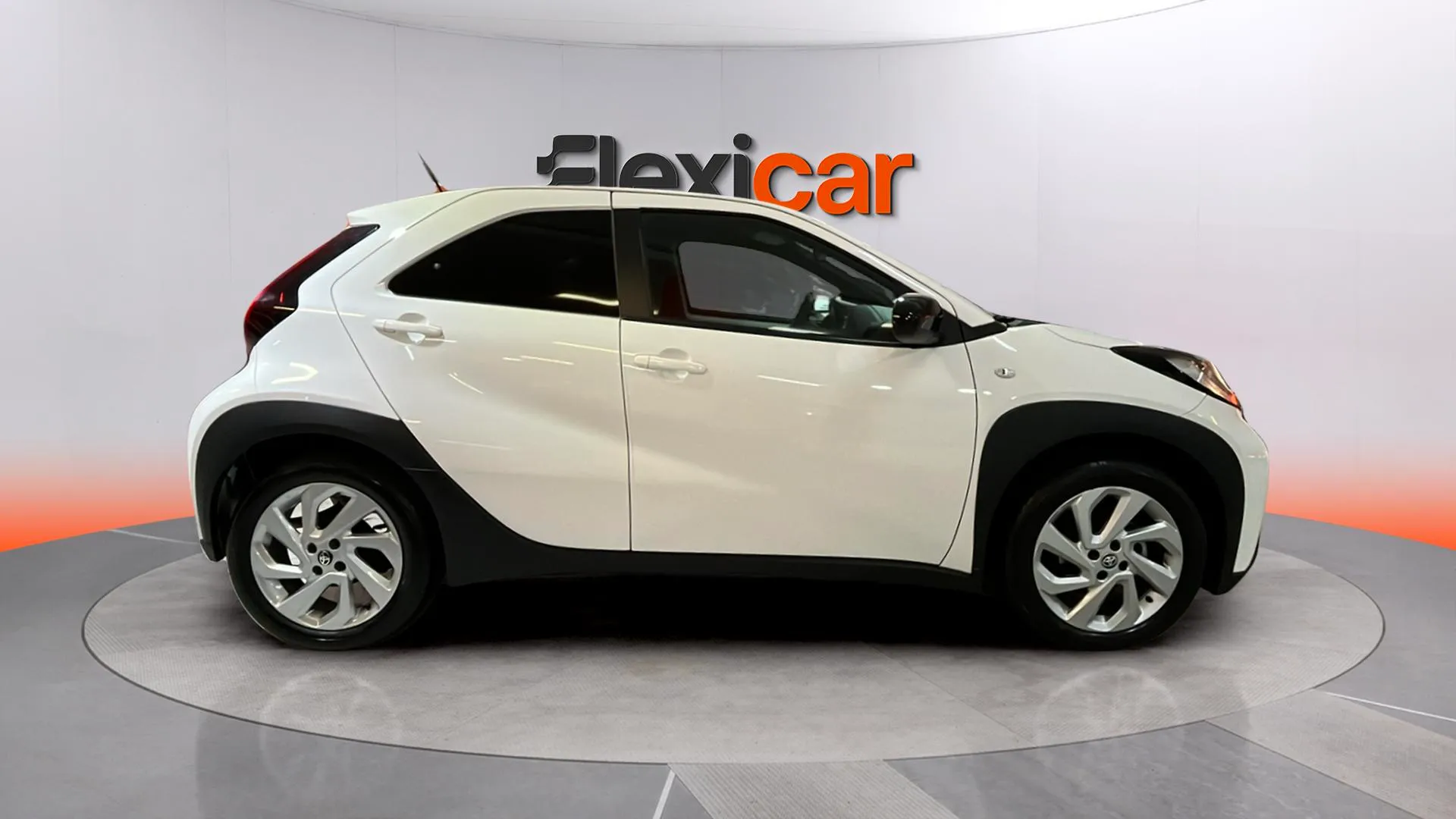Toyota Aygo X 1.0 VVT-I Chic - foto 8