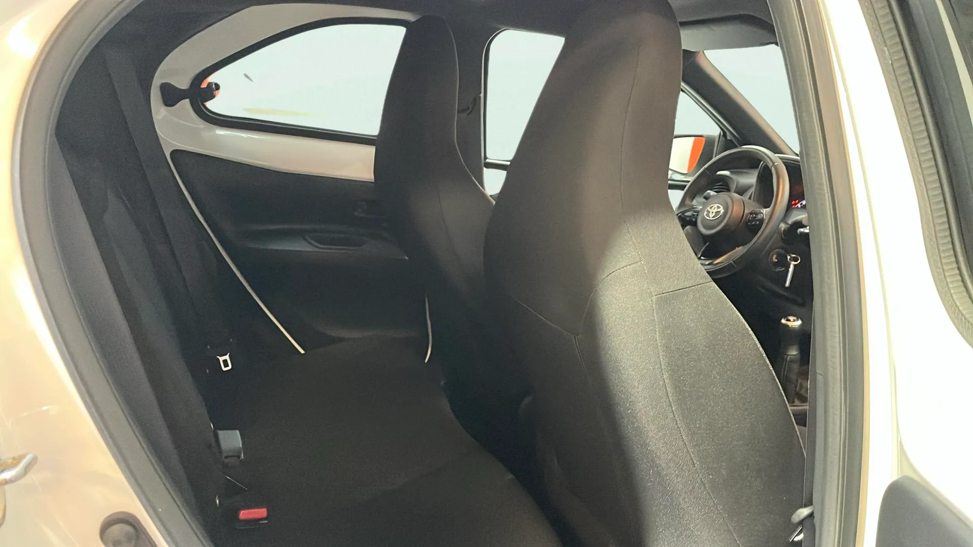 Toyota Aygo X 1.0 VVT-I Chic - foto 17