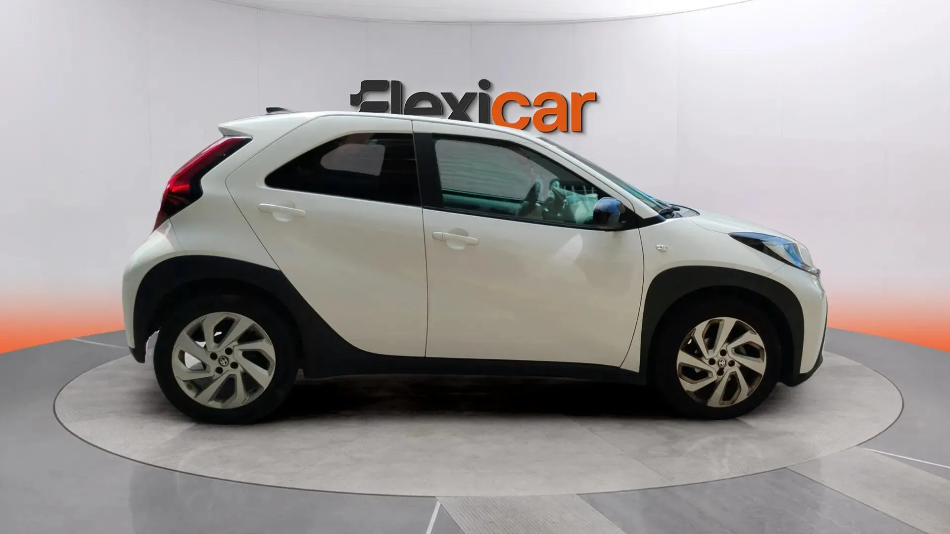 Toyota Aygo X 1.0 VVT-I Chic - foto 2