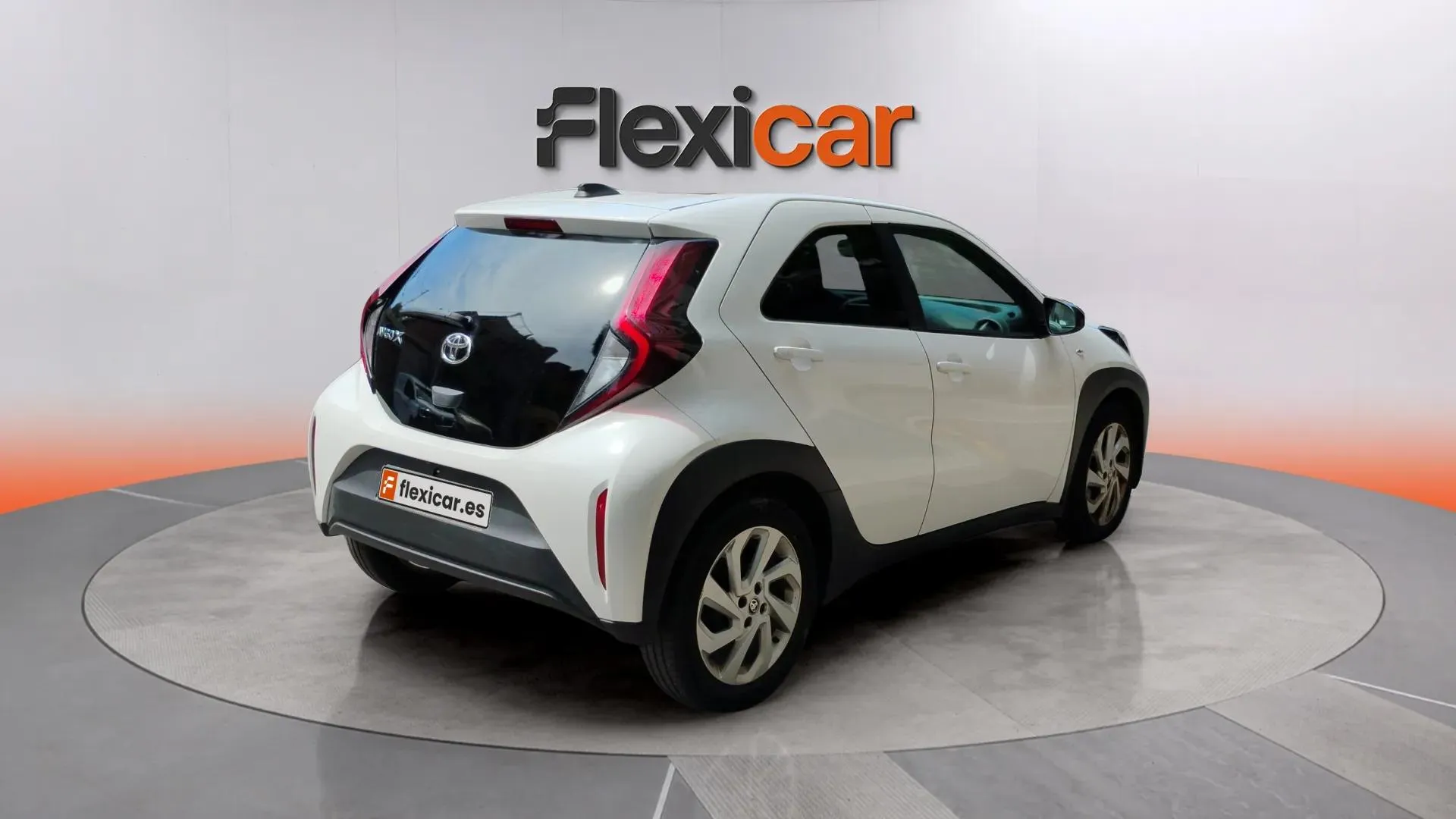 Toyota Aygo X 1.0 VVT-I Chic - foto 3
