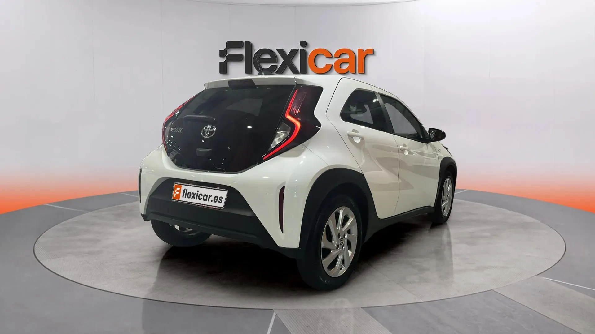 Toyota Aygo X 1.0 VVT-I Chic - foto 8