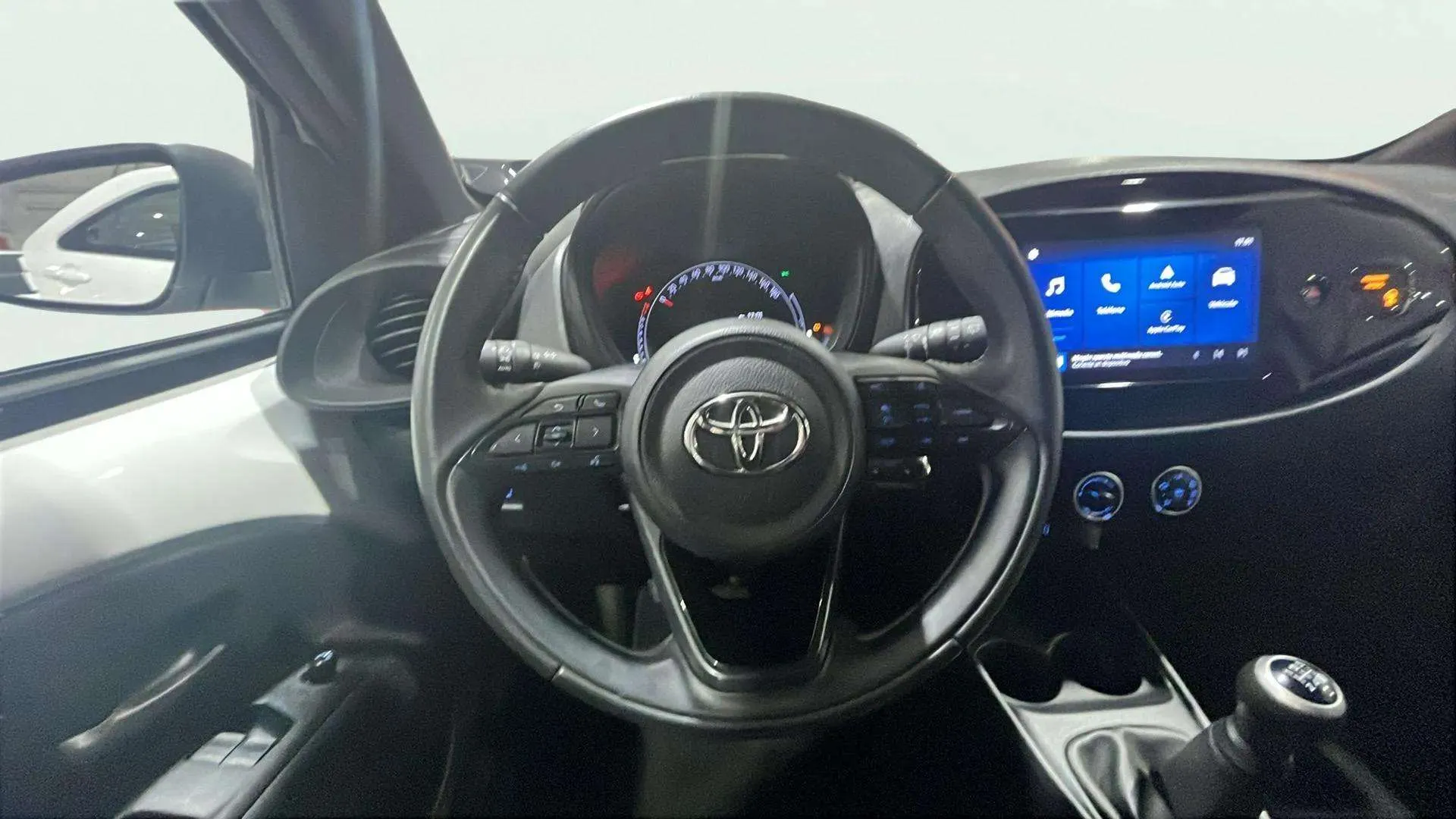 Toyota Aygo X 1.0 VVT-I Chic - foto 15