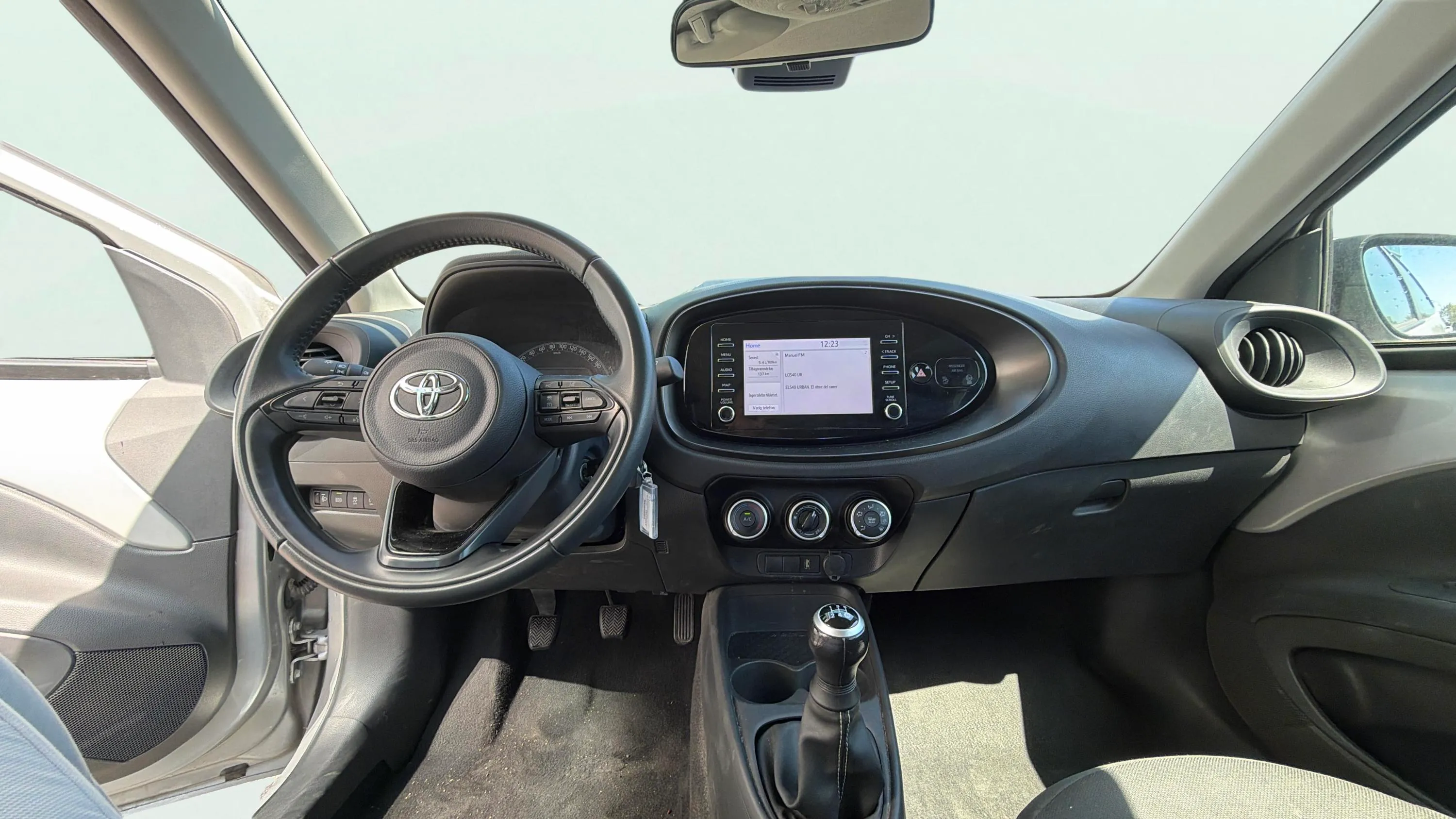 Toyota Aygo X 1.0 VVT-I Play - foto 11