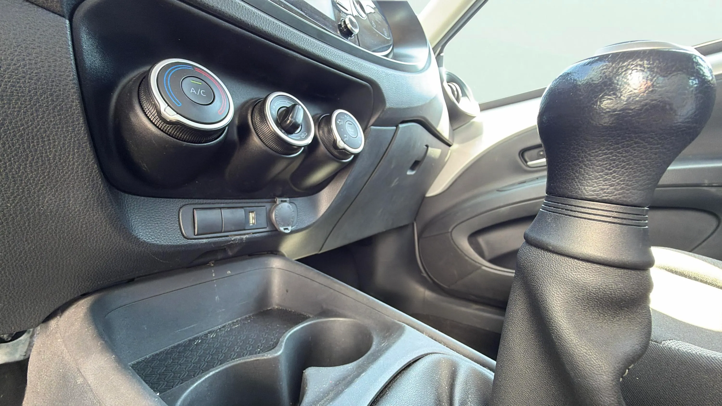 Toyota Aygo X 1.0 VVT-I Play - foto 20