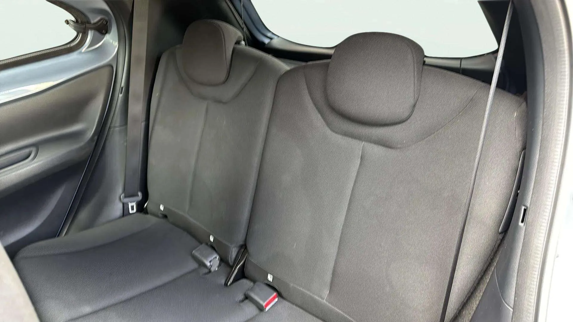 Toyota Aygo X 1.0 VVT-I Chic - foto 17
