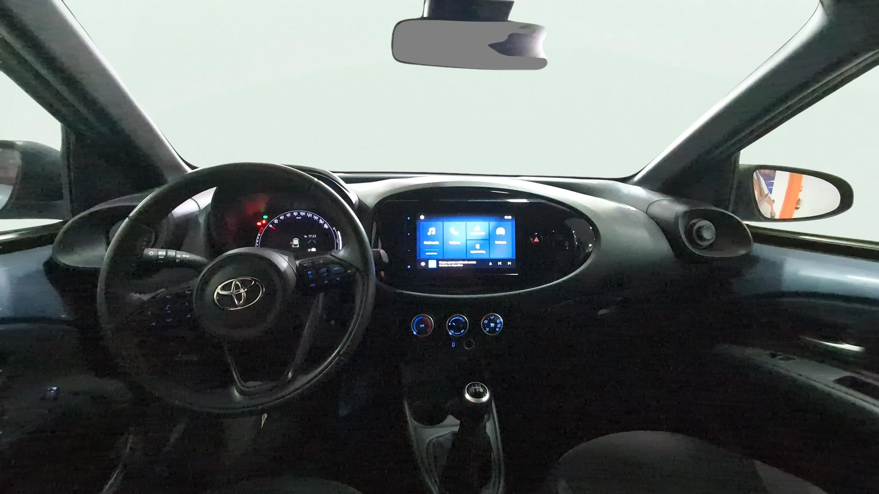 Toyota Aygo X 1.0 VVT-I Chic - foto 9