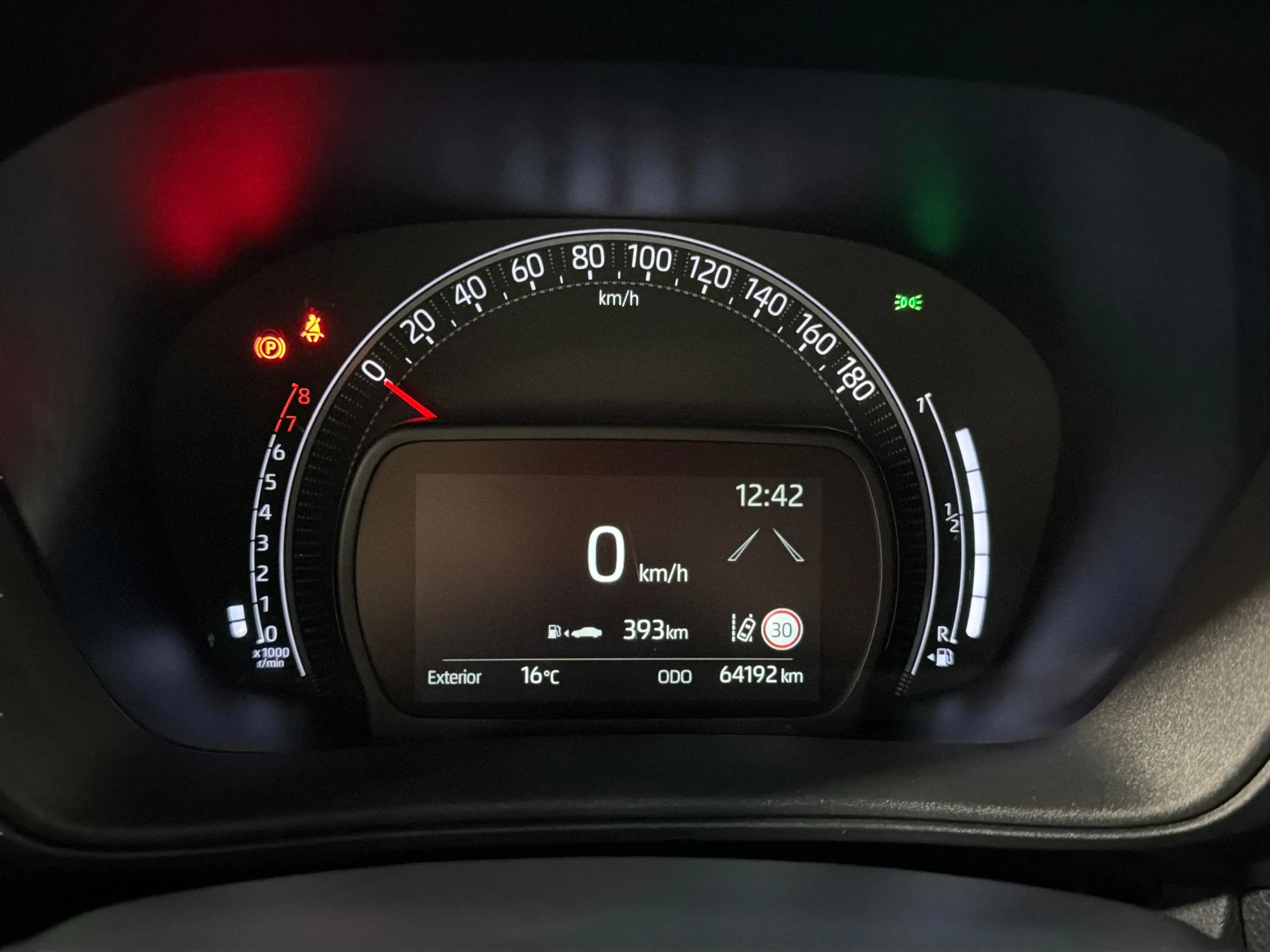 Toyota Aygo X 1.0 VVT-I Chic - foto 10