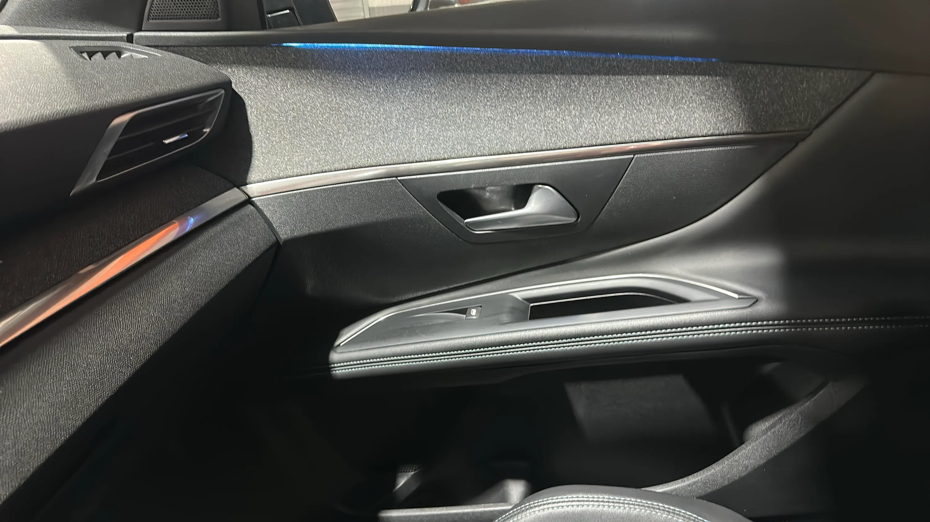 Peugeot 3008 180 e-EAT8 Allure Pack - foto 18