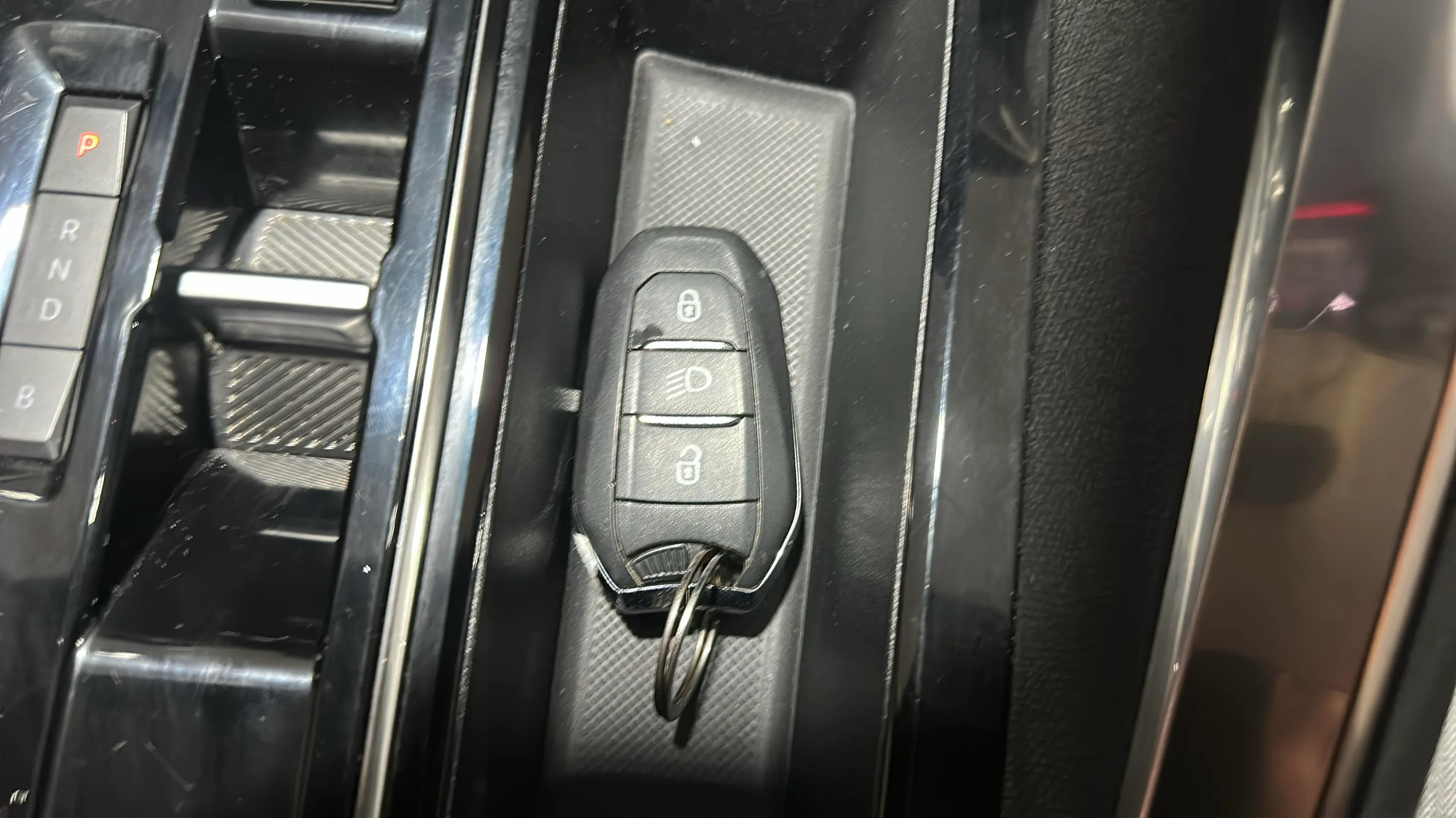 Peugeot 3008 180 e-EAT8 Allure Pack - foto 17