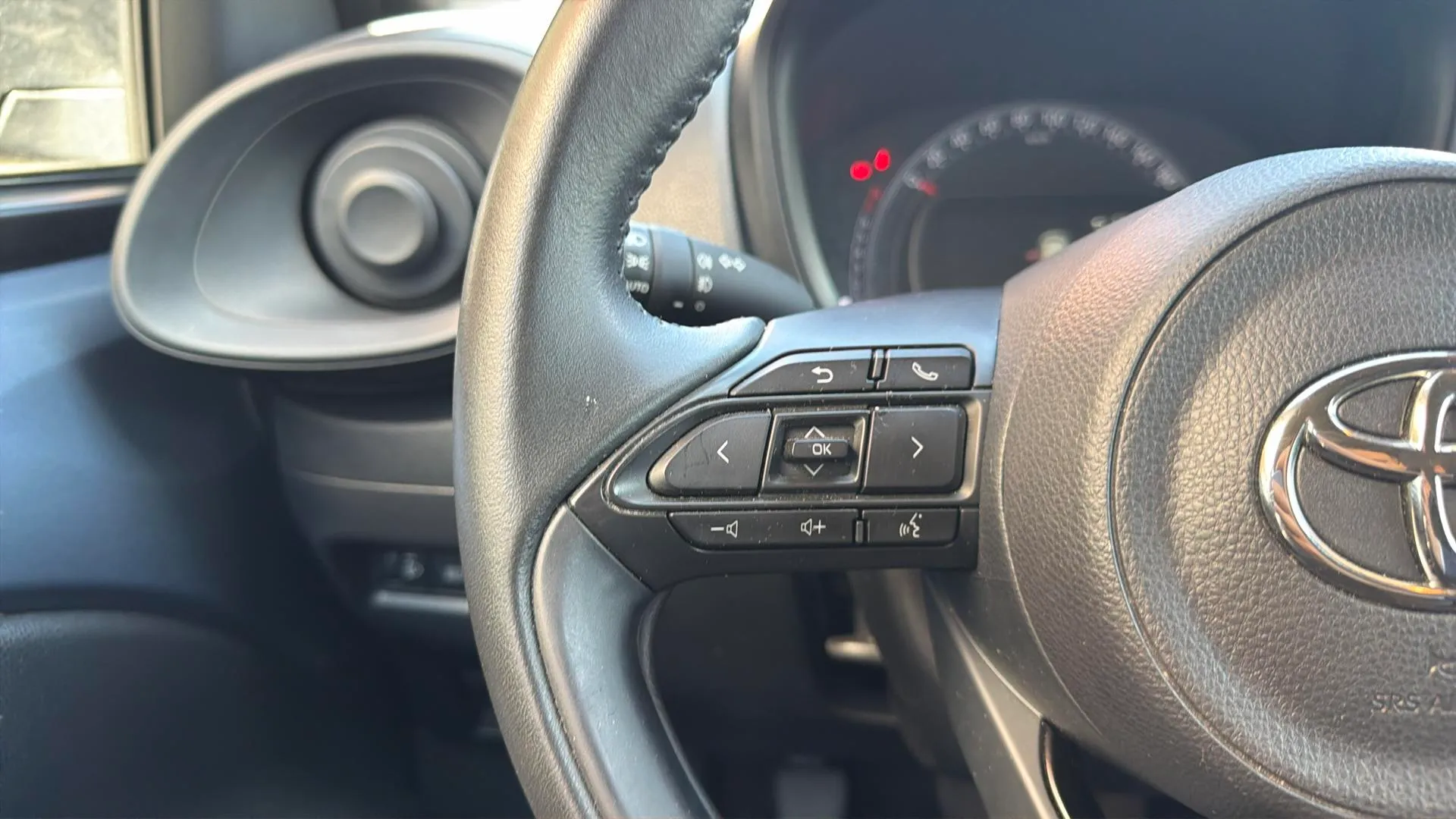 Toyota Aygo X 1.0 VVT-I Chic - foto 15