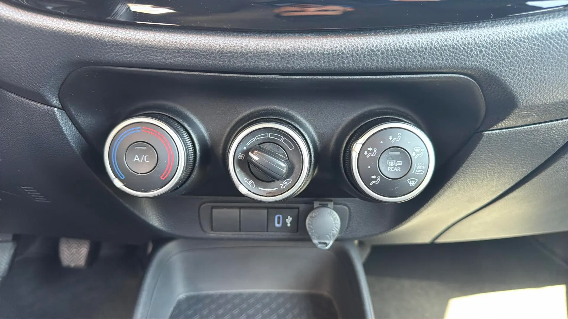 Toyota Aygo X 1.0 VVT-I Chic - foto 21