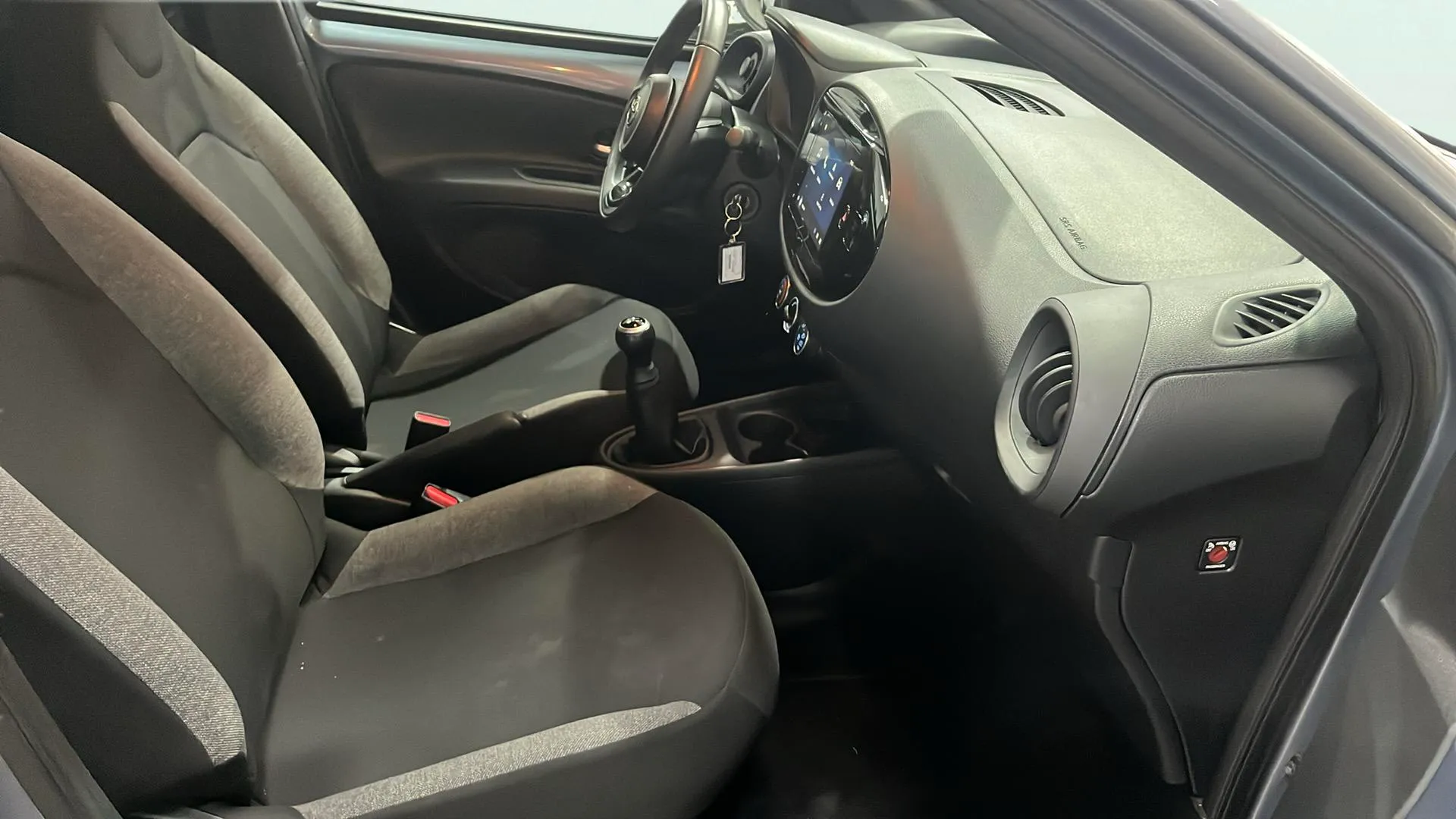 Toyota Aygo X 1.0 VVT-I Chic - foto 12