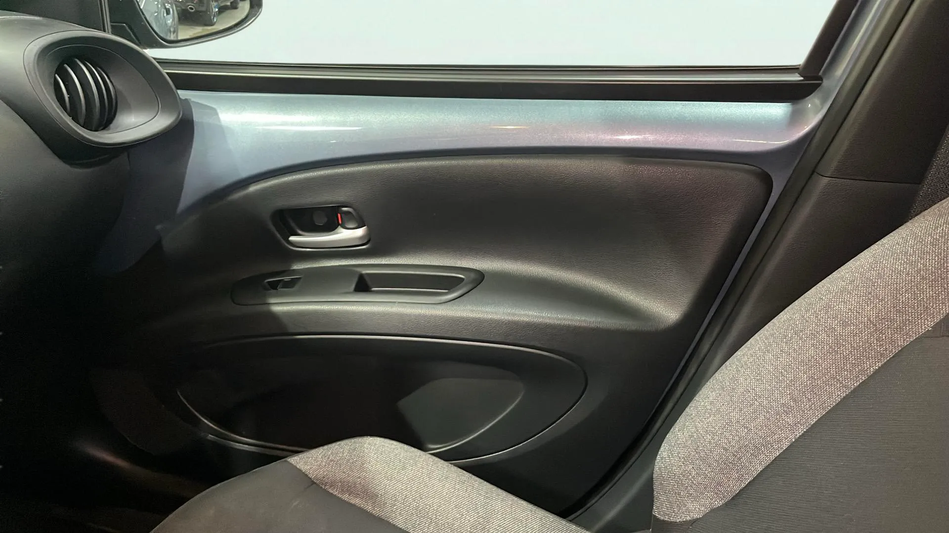 Toyota Aygo X 1.0 VVT-I Chic - foto 11