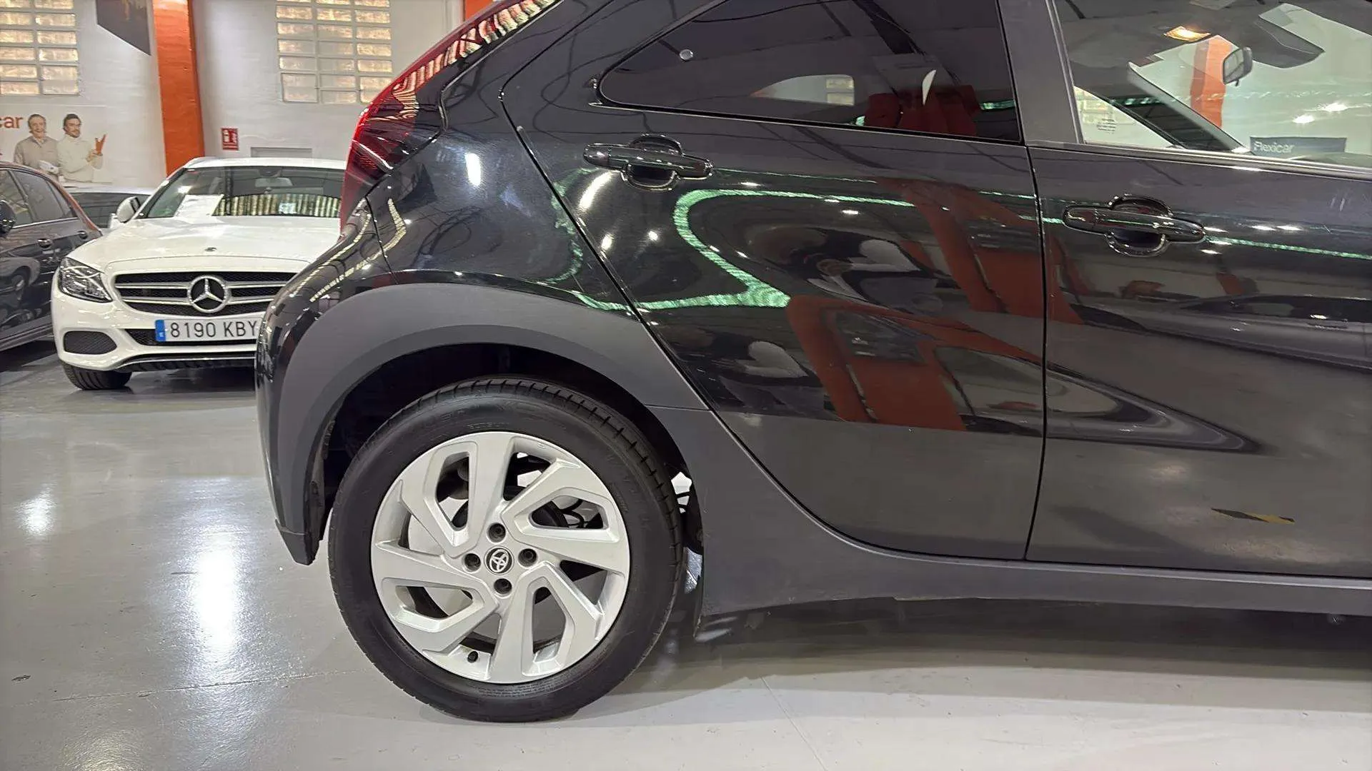 Toyota Aygo X 1.0 VVT-I Chic - foto 24