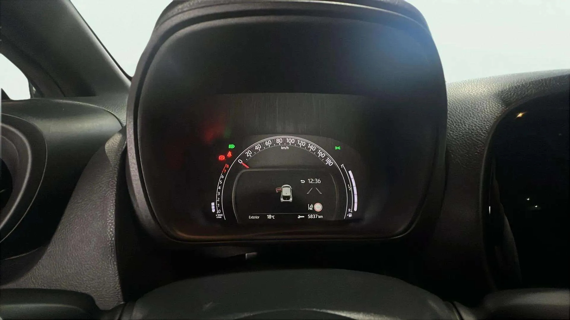 Toyota Aygo X 1.0 VVT-I Chic - foto 14