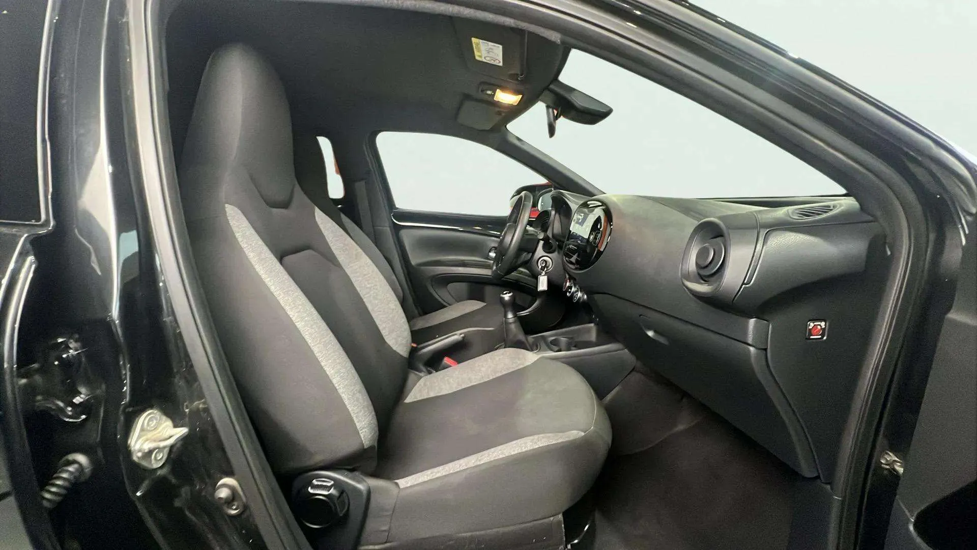 Toyota Aygo X 1.0 VVT-I Chic - foto 16