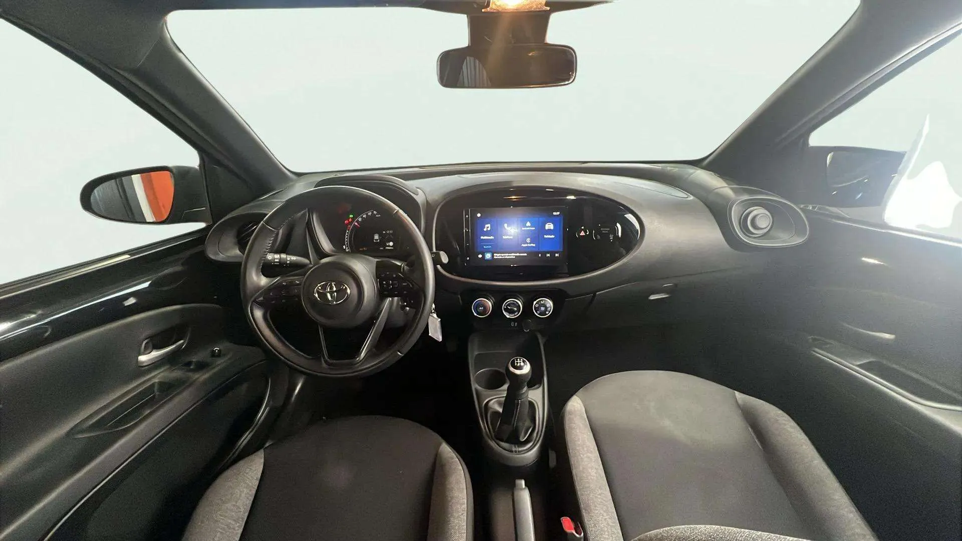 Toyota Aygo X 1.0 VVT-I Chic - foto 9