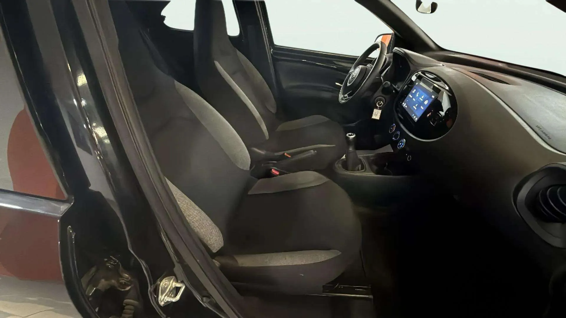 Toyota Aygo X 1.0 VVT-I Chic - foto 14