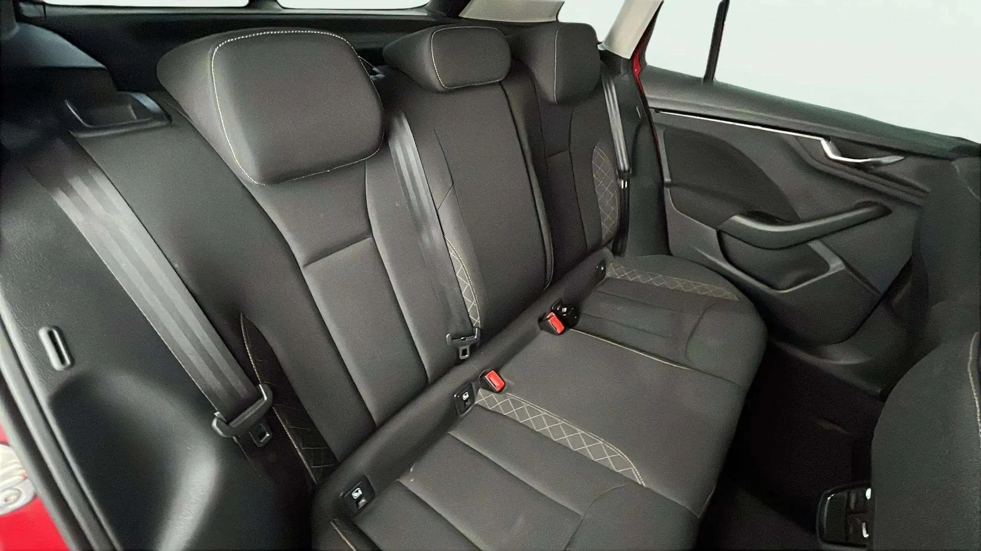 Škoda Kamiq 1.5 TSI DSG Ambition - foto 11
