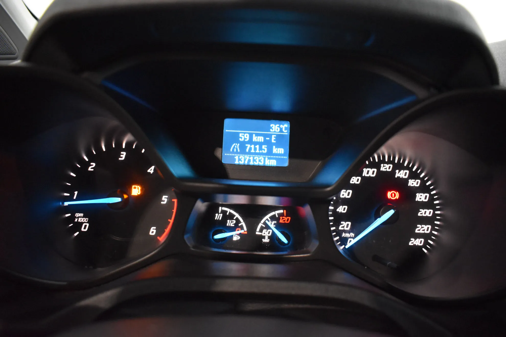 Ford Transit Connect Kombi 1.5 TDCi Ambiente 220 L1 (M1) - foto 17