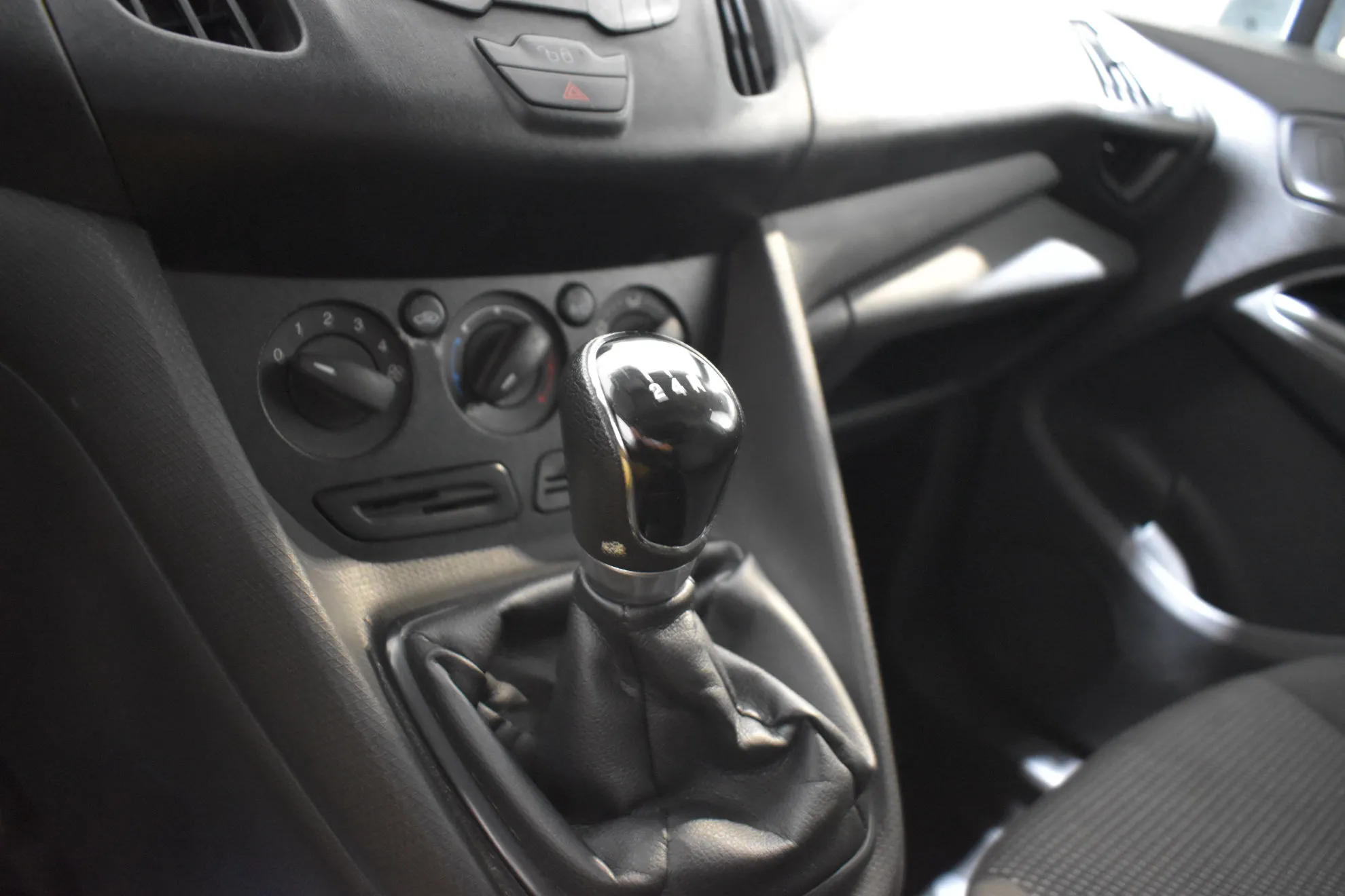 Ford Transit Connect Kombi 1.5 TDCi Ambiente 220 L1 (M1) - foto 13
