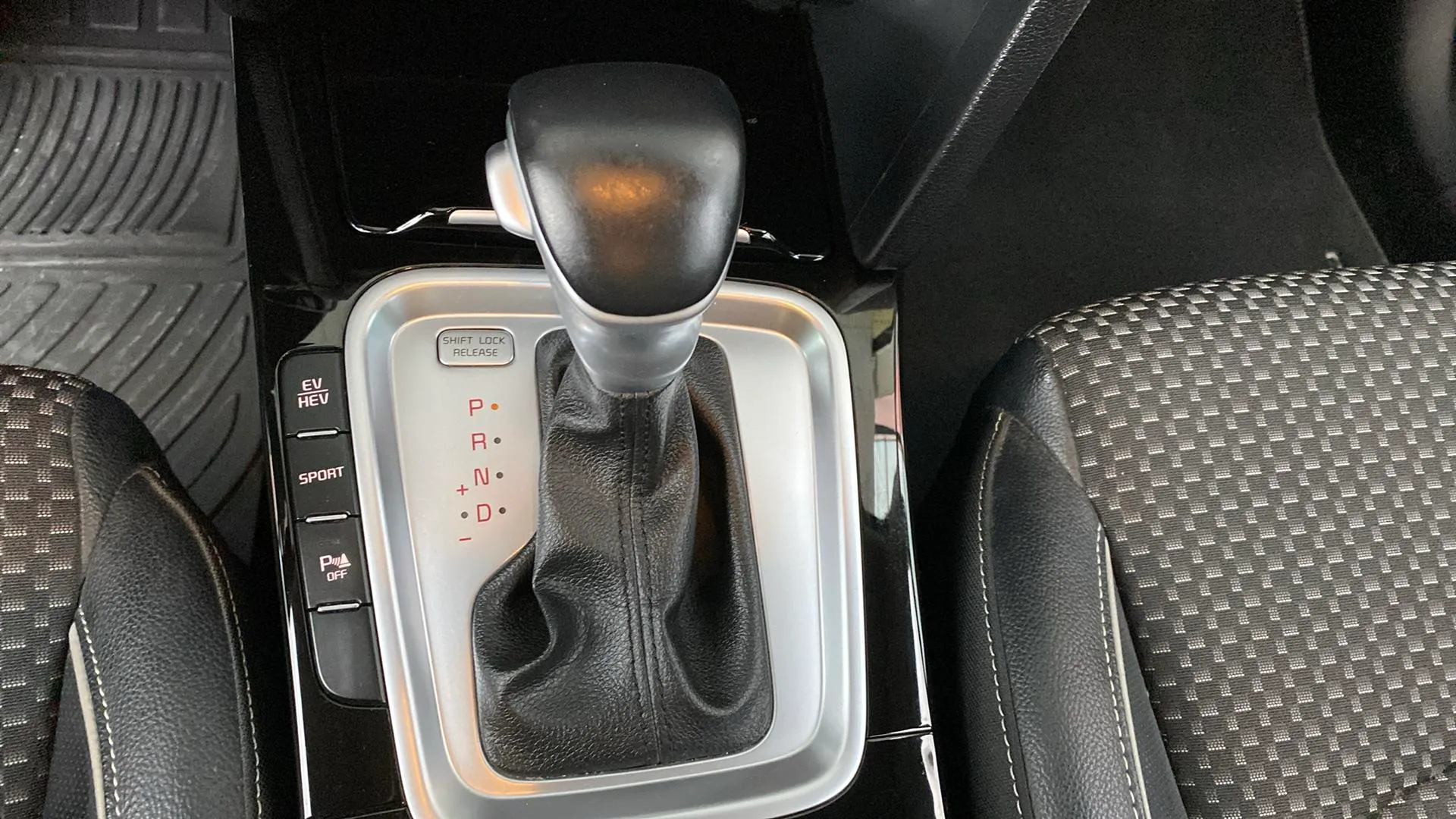 Kia XCeed 1.6 GDi PHEV eDrive - foto 23