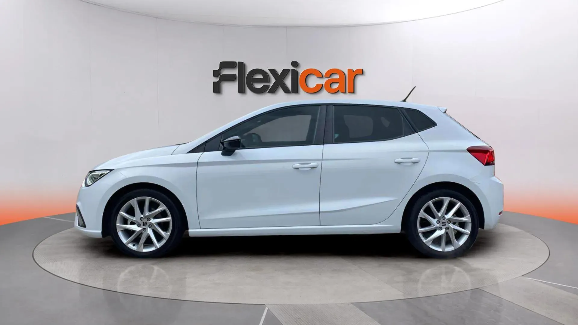SEAT Ibiza 1.0 TSI FR Plus - foto 3