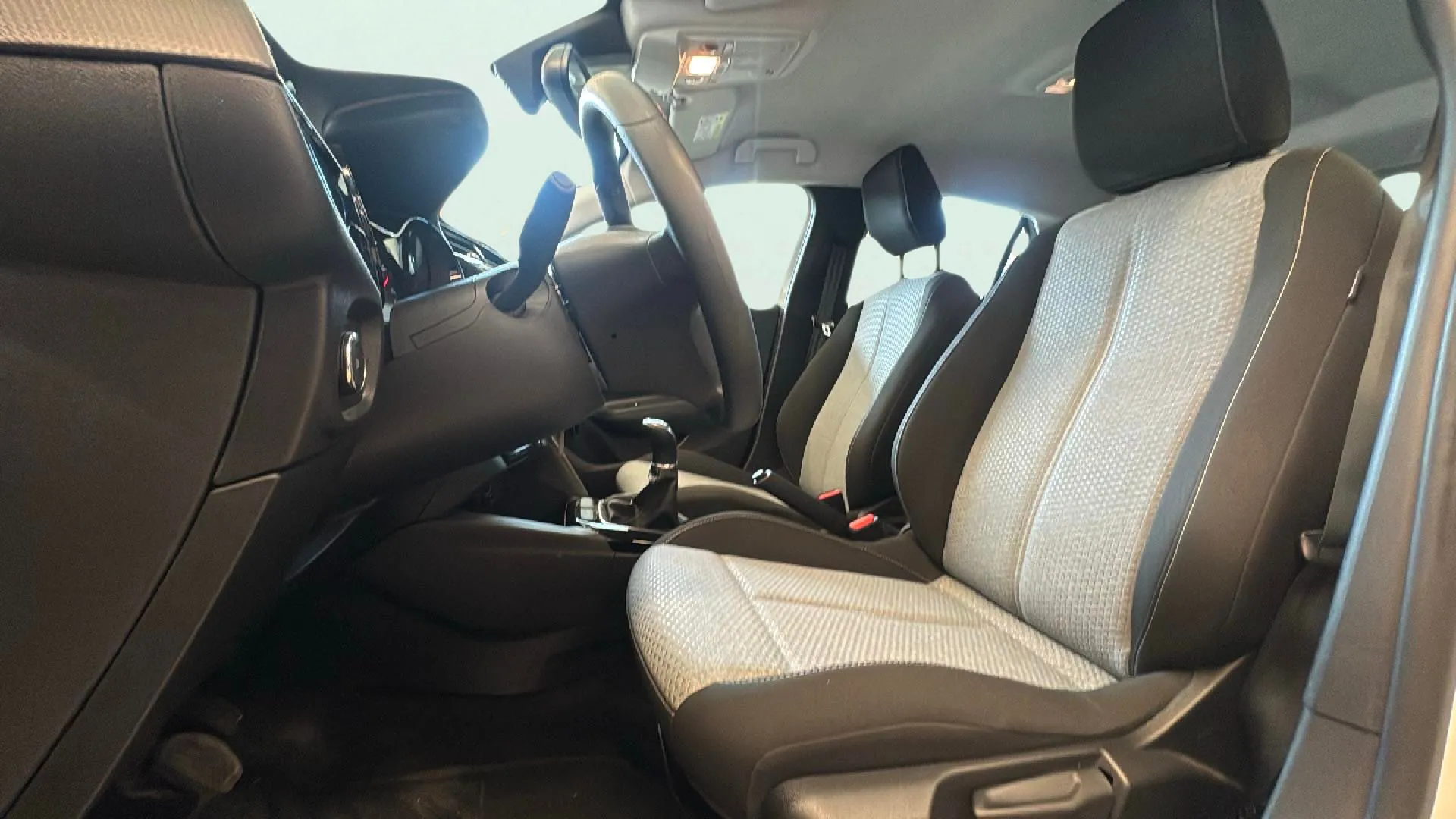 Opel Corsa 1.2 XEL Edition - foto 10