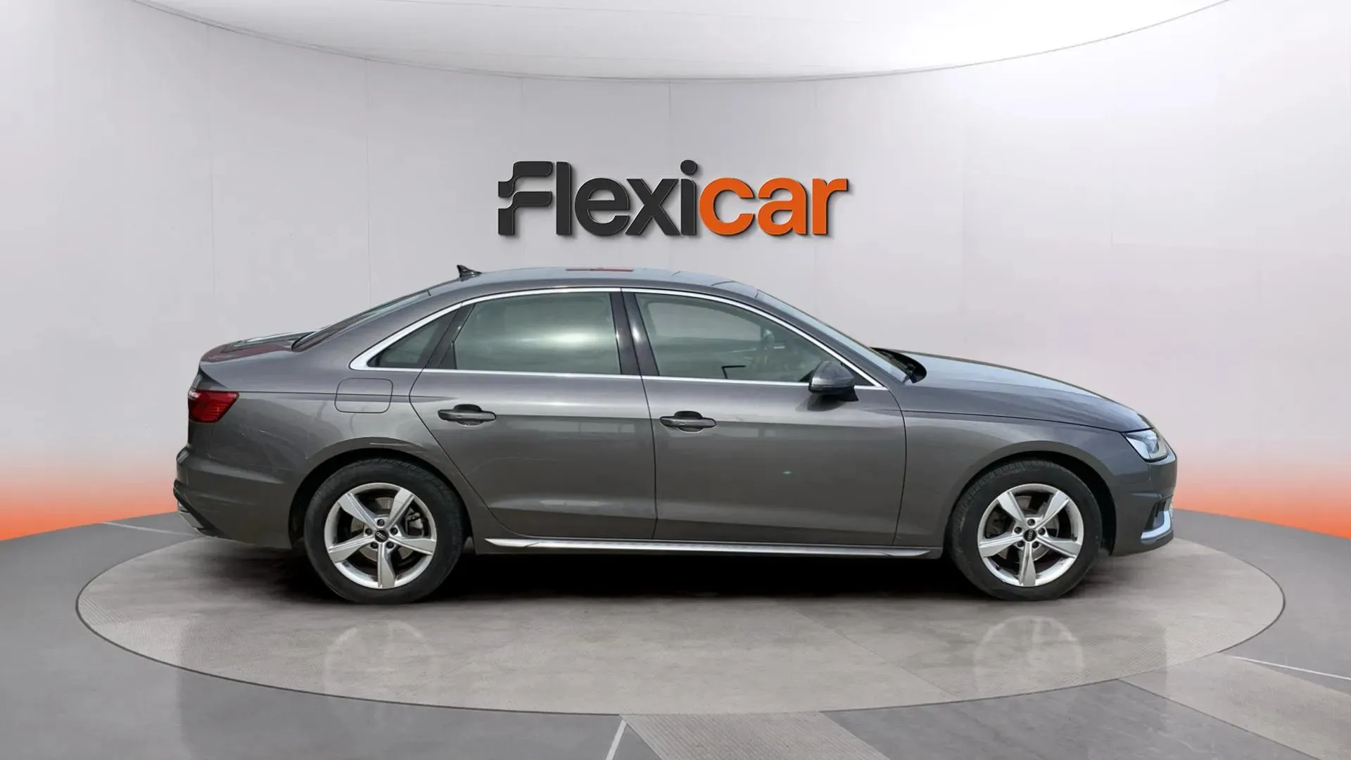 Audi A4 Advanced 30 TDI S tronic - foto 8